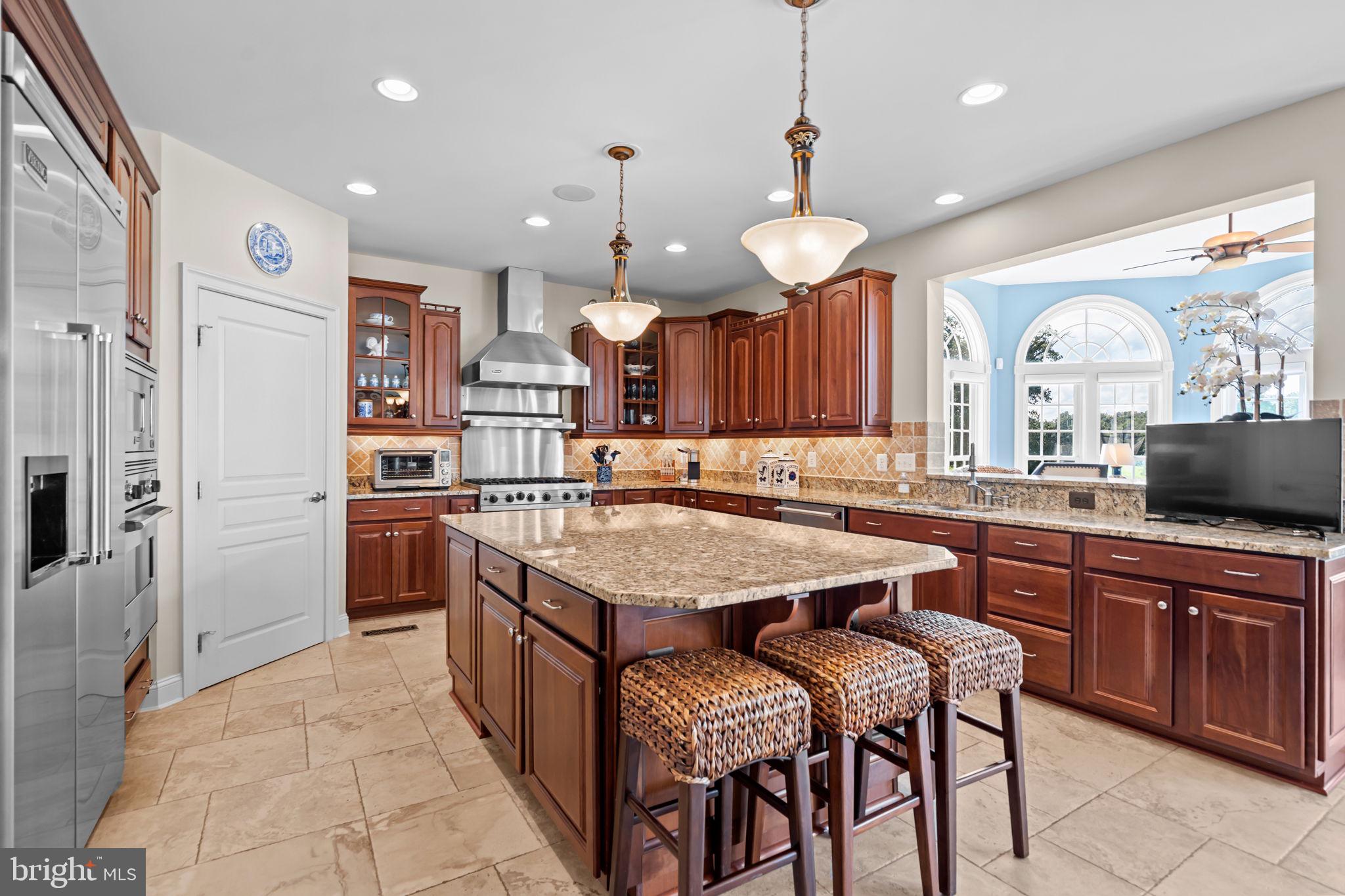 ALEXANDER LAKES - Residential