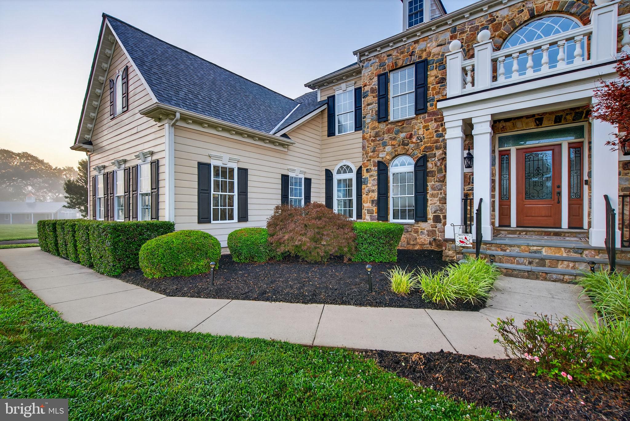 ALEXANDER LAKES - Residential