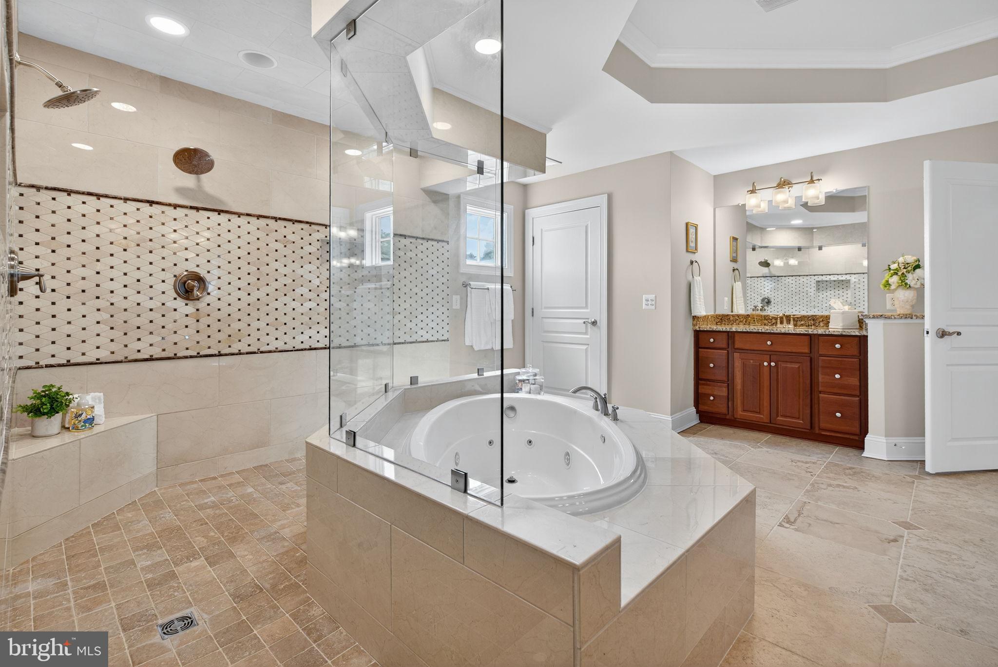 ALEXANDER LAKES - Residential