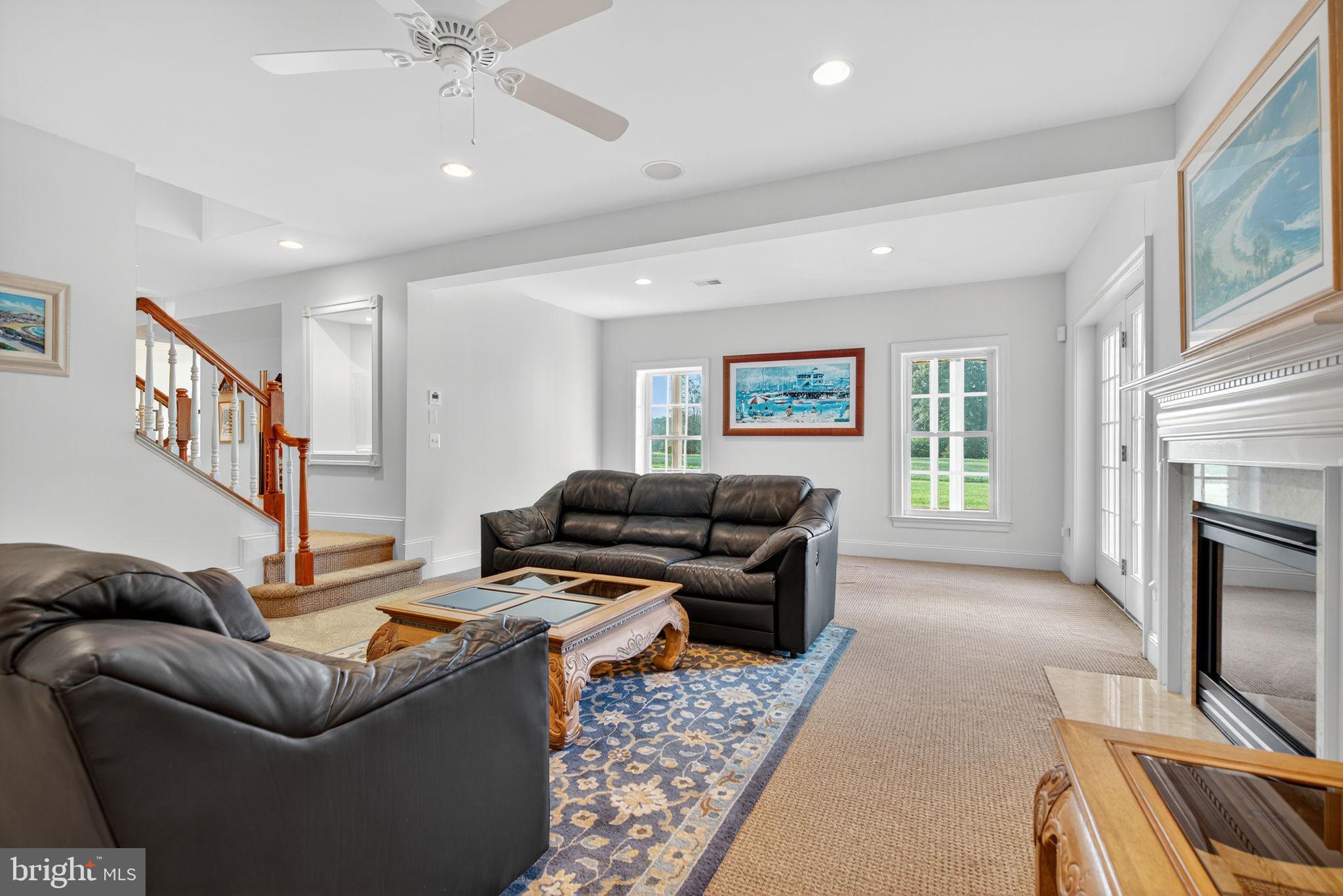 ALEXANDER LAKES - Residential