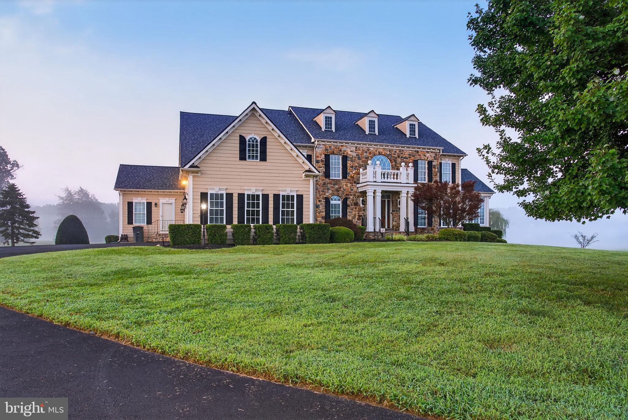 ALEXANDER LAKES - Residential