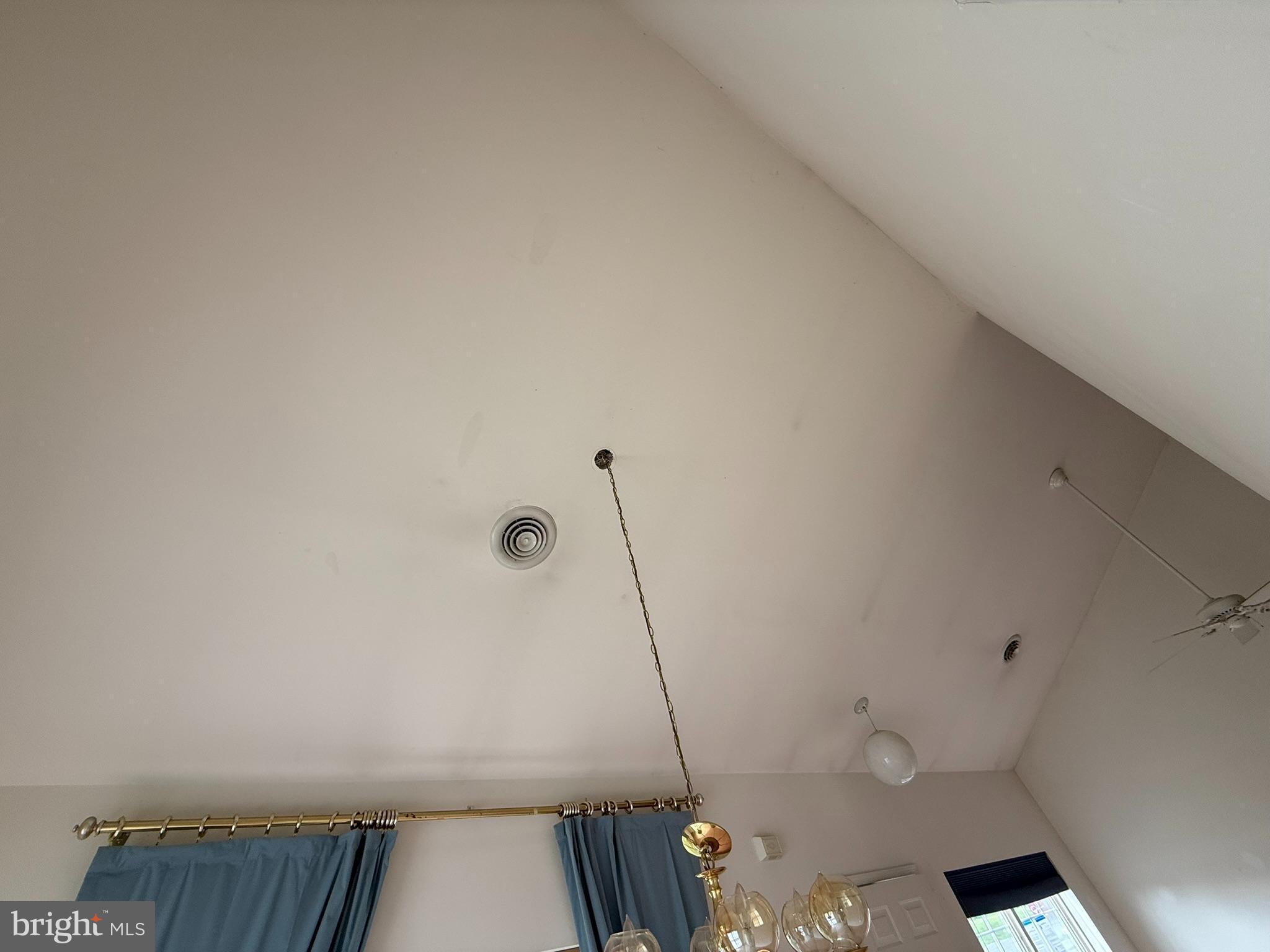 COURTYARDS OF CARLISLE - Residential