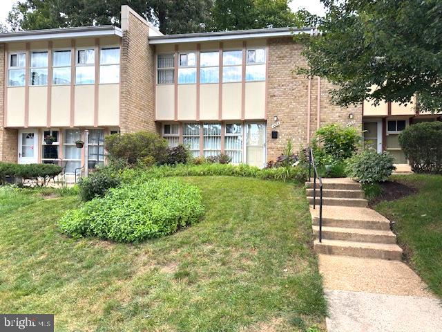 4435 BRIARWOOD COURT S