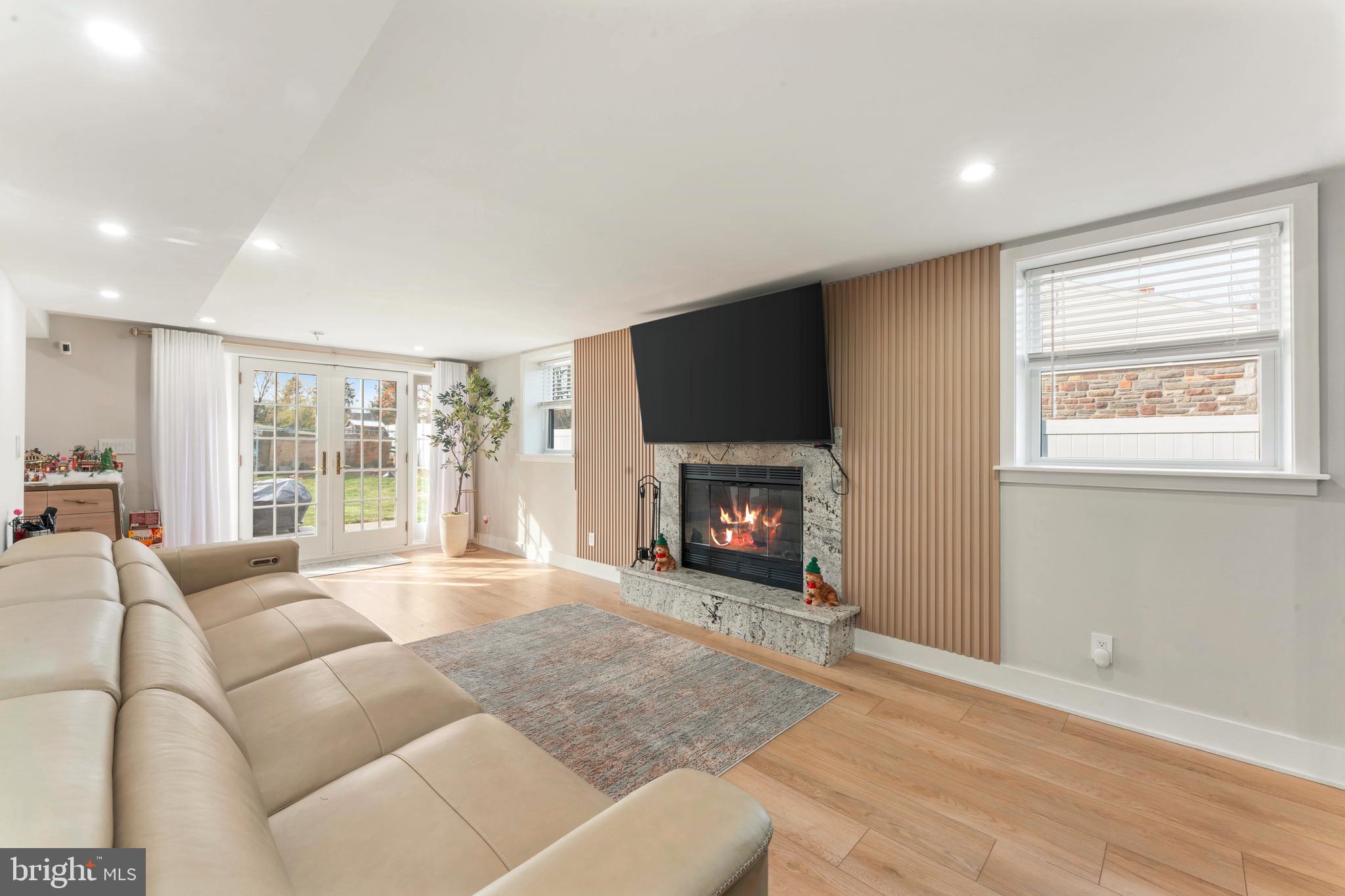 JUNE MEADOWS - Residential