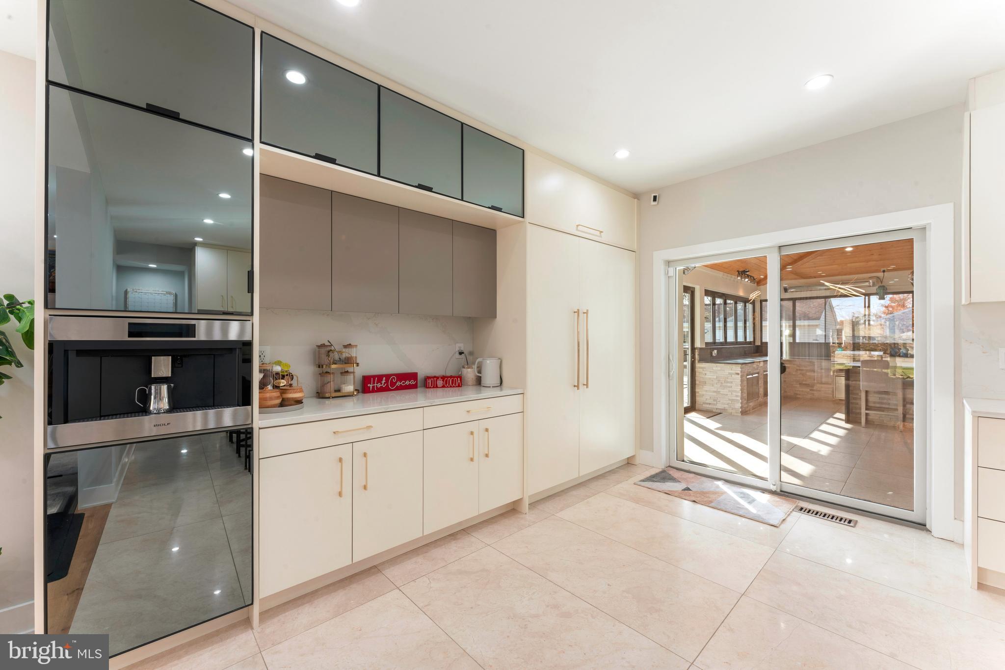 JUNE MEADOWS - Residential