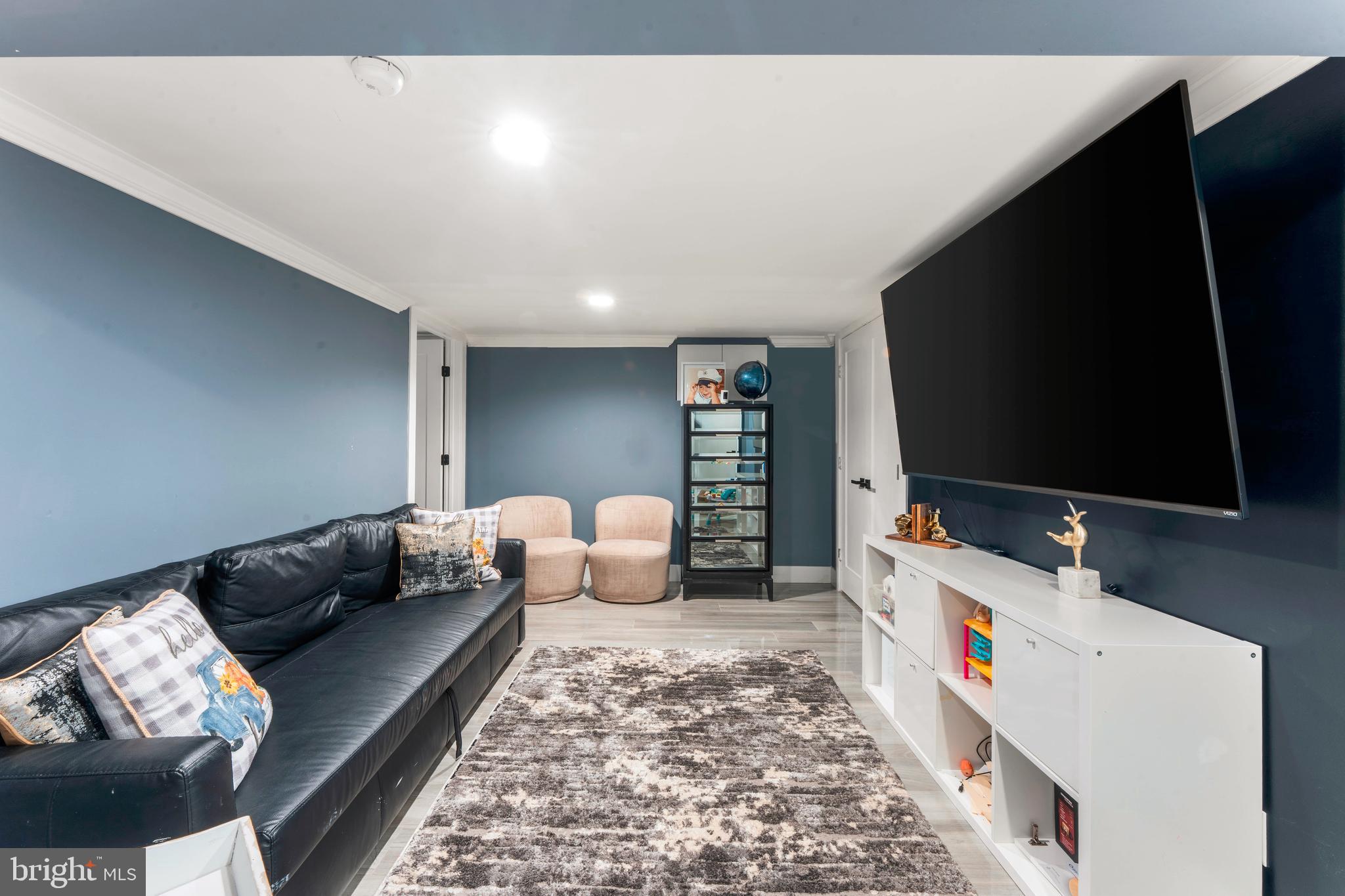 JUNE MEADOWS - Residential