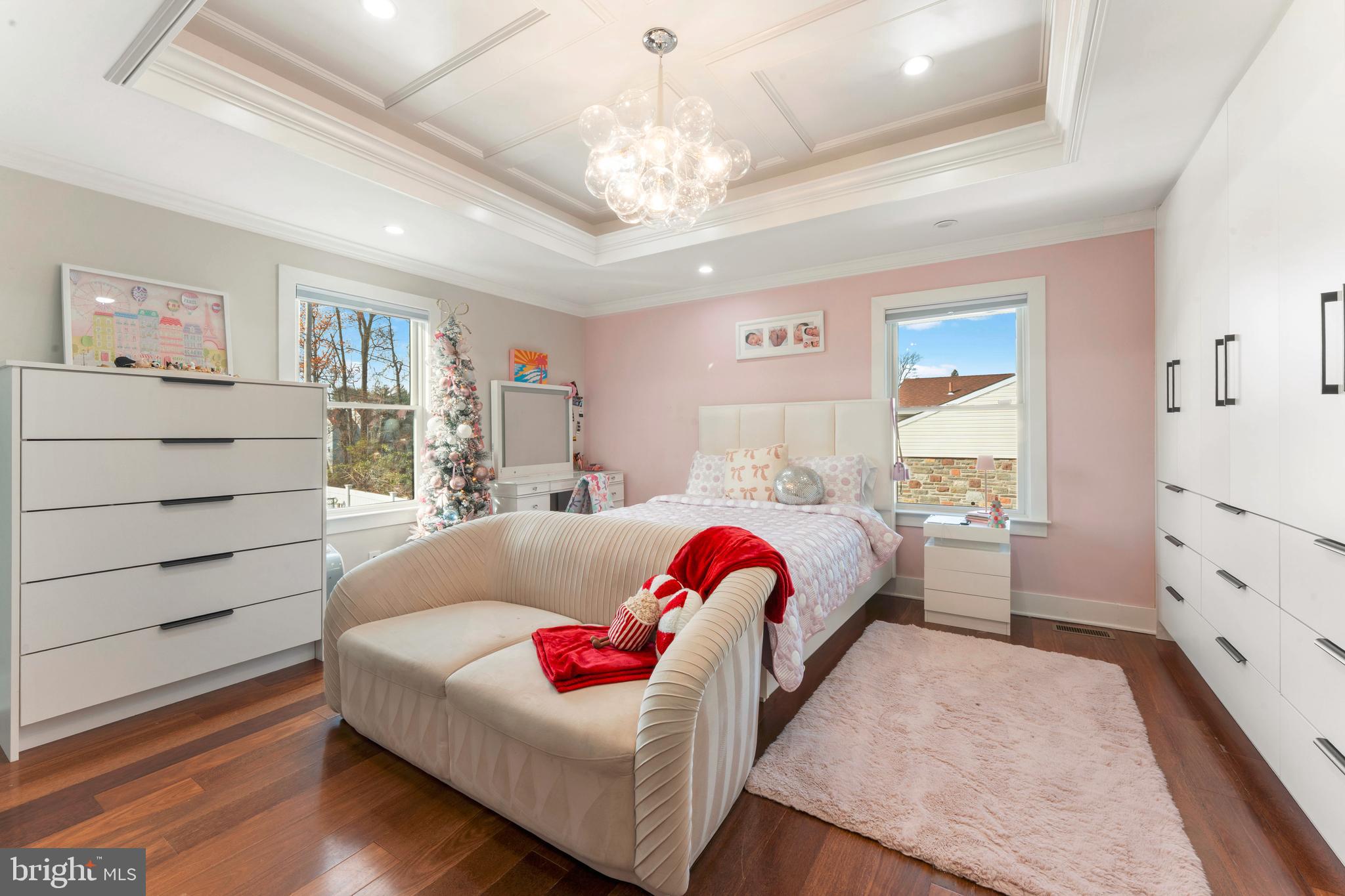 JUNE MEADOWS - Residential