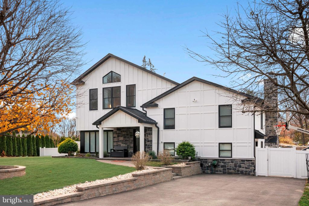 Photo of 528 Hoyt Road, HUNTINGDON VALLEY, PA 19006 (MLS # PAMC2162122)