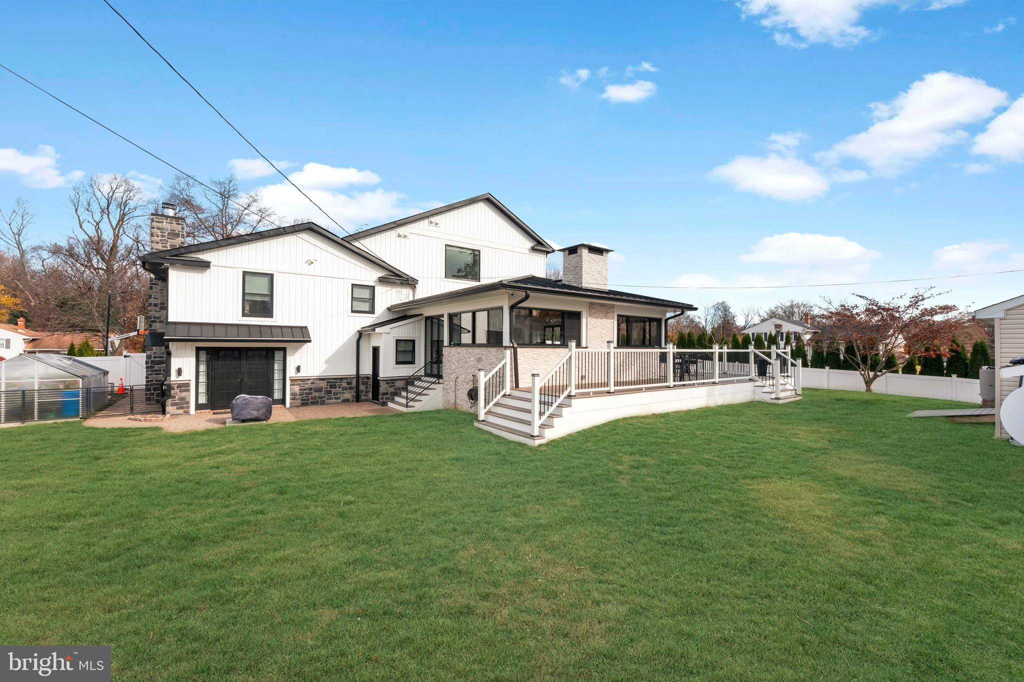 JUNE MEADOWS - Residential