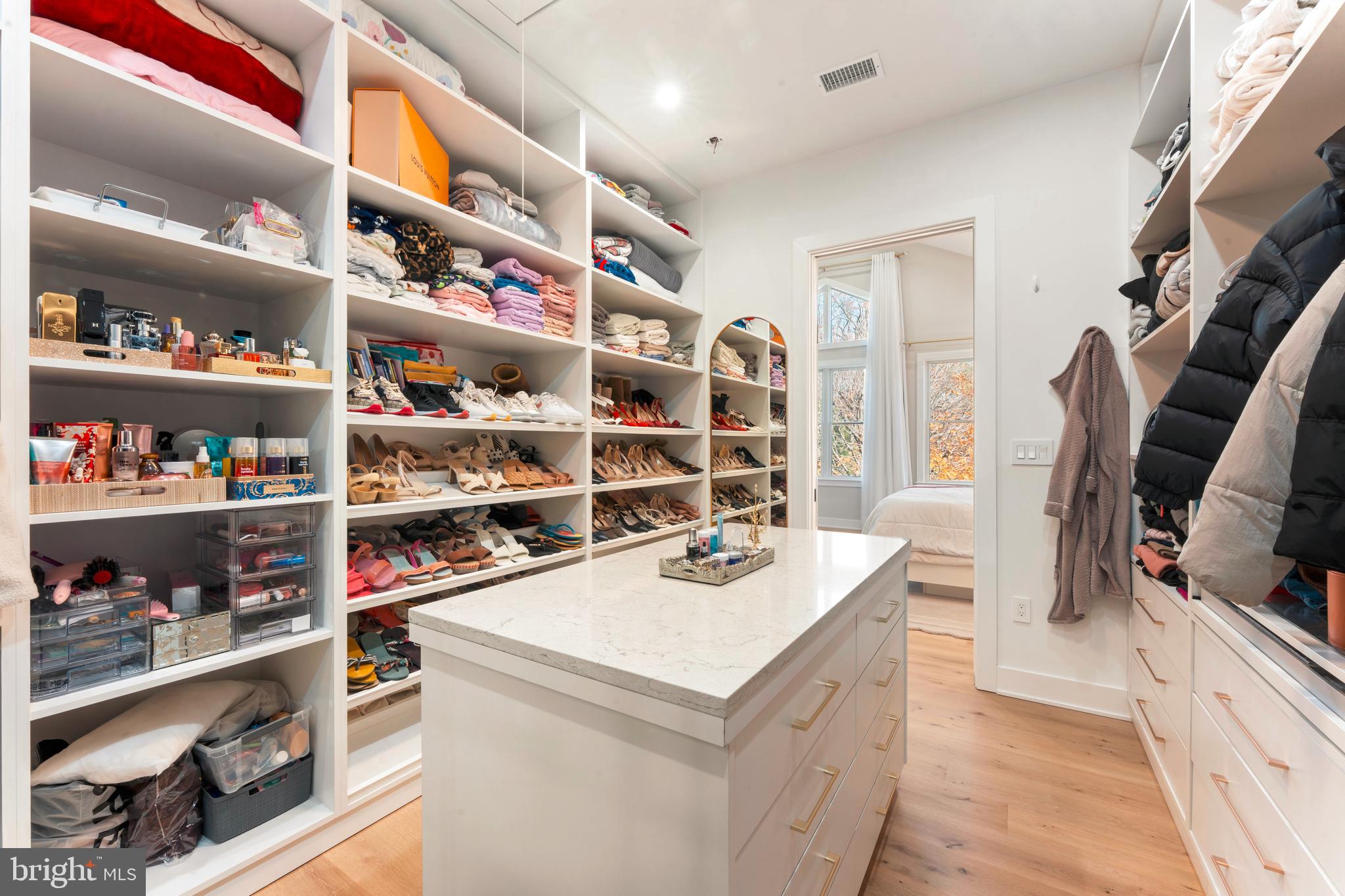 JUNE MEADOWS - Residential