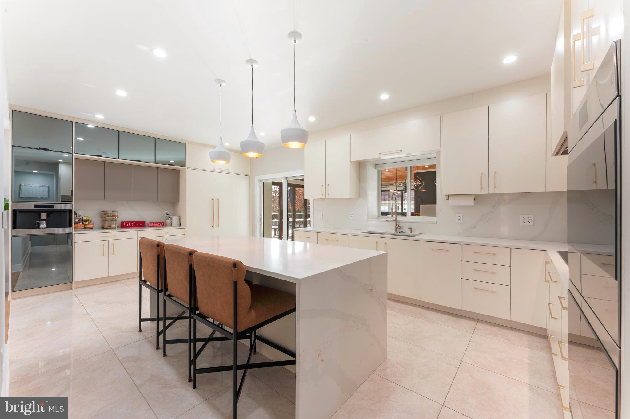 JUNE MEADOWS - Residential