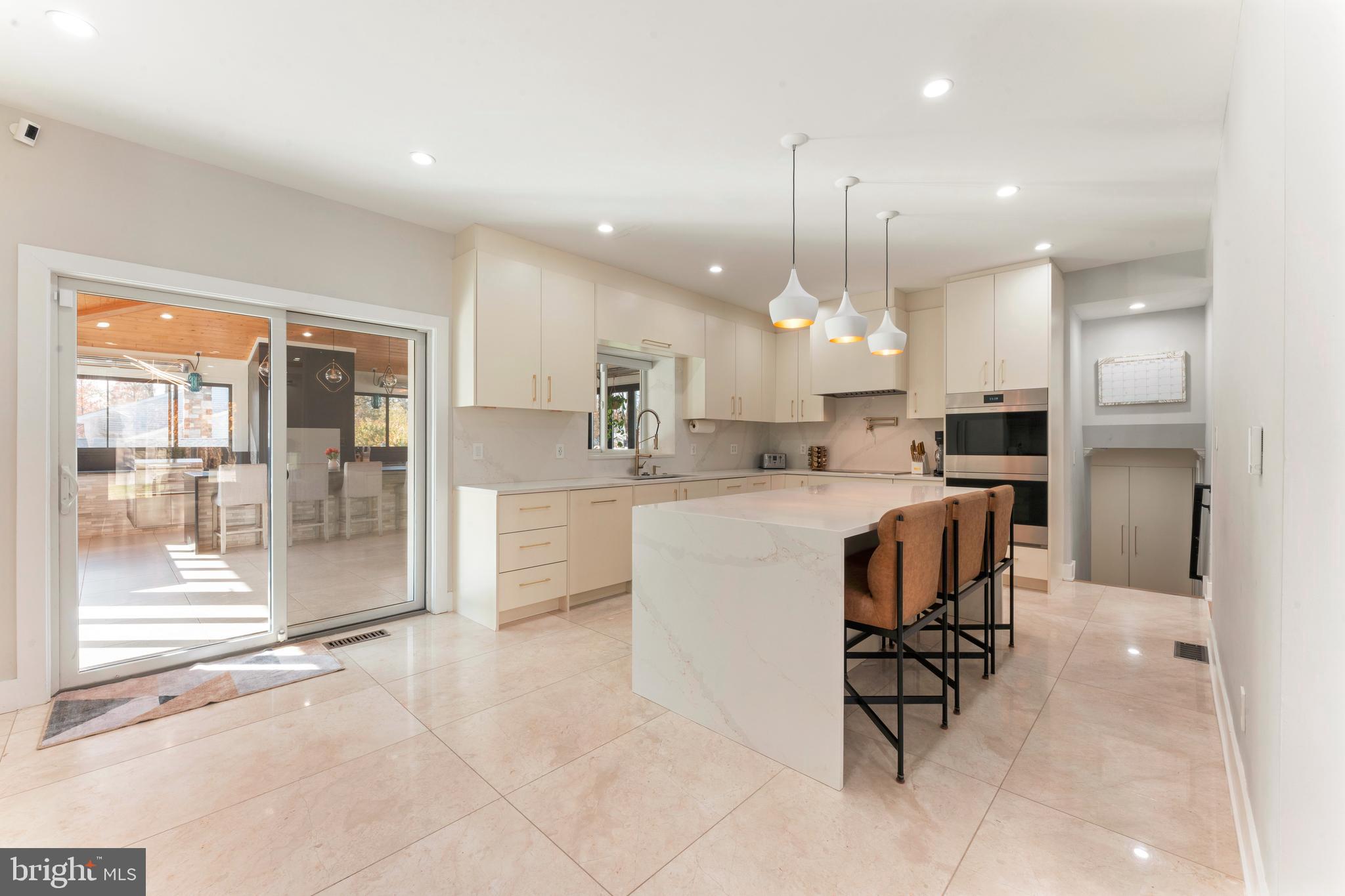 JUNE MEADOWS - Residential