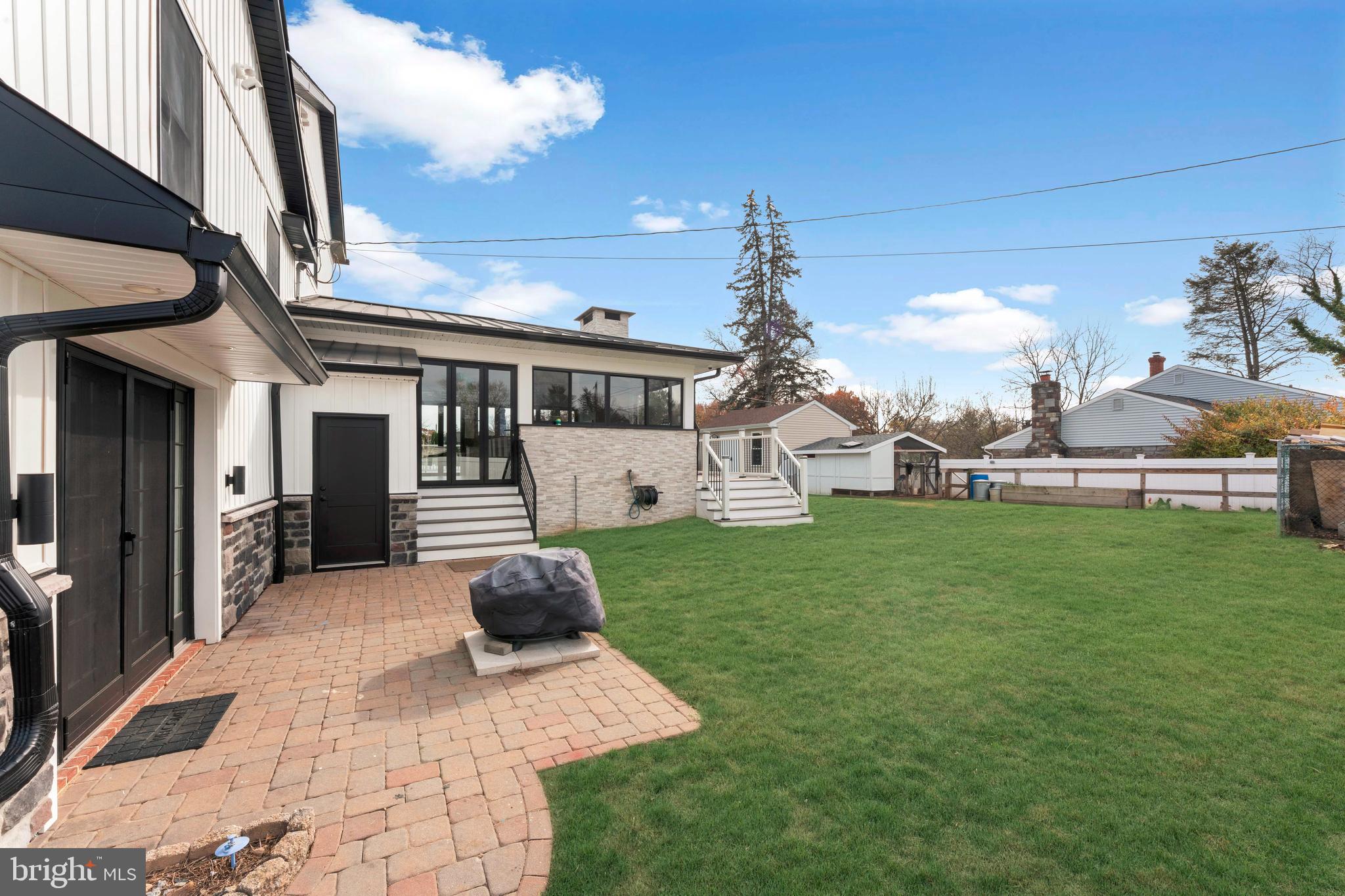 JUNE MEADOWS - Residential