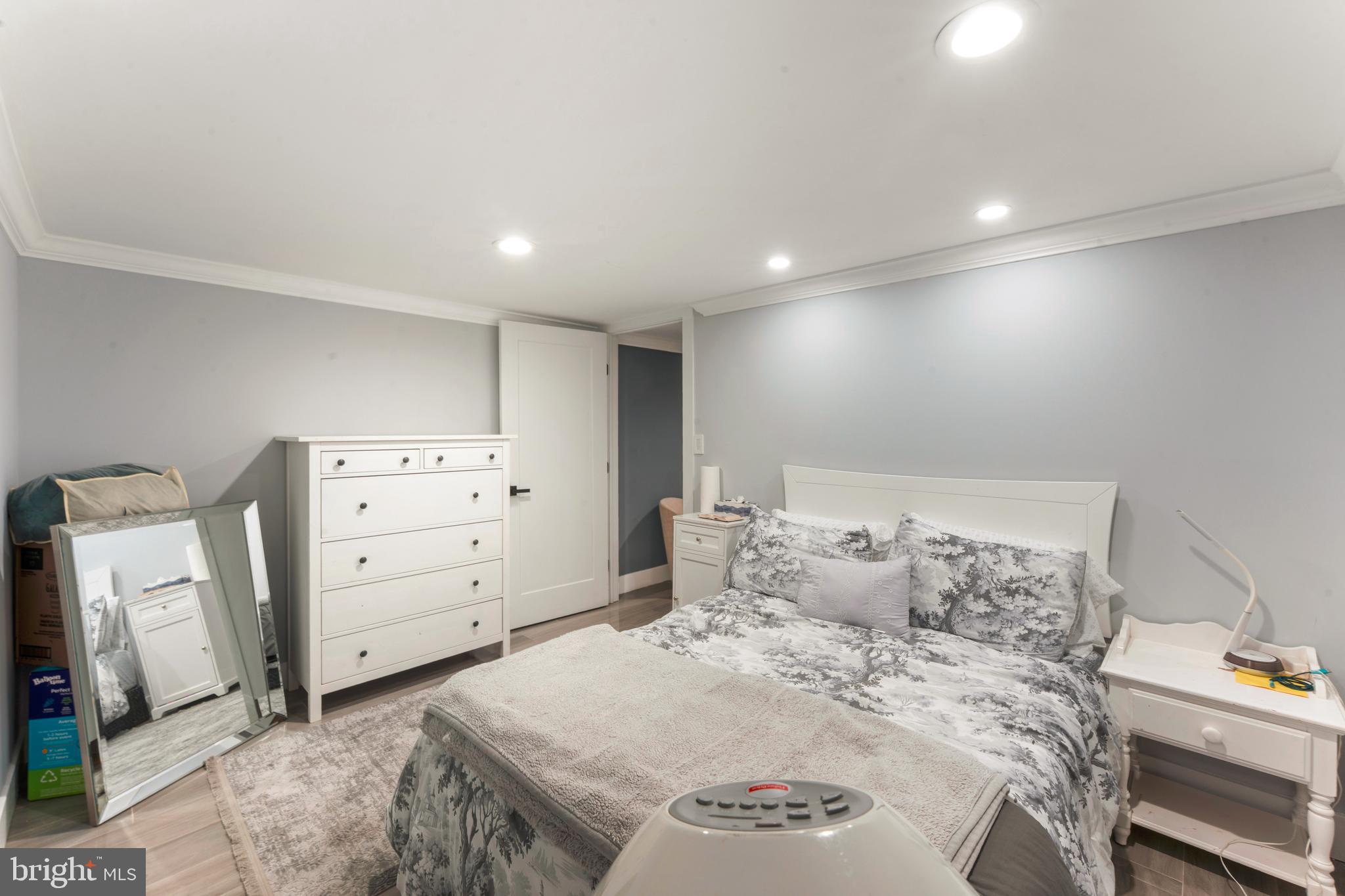 JUNE MEADOWS - Residential