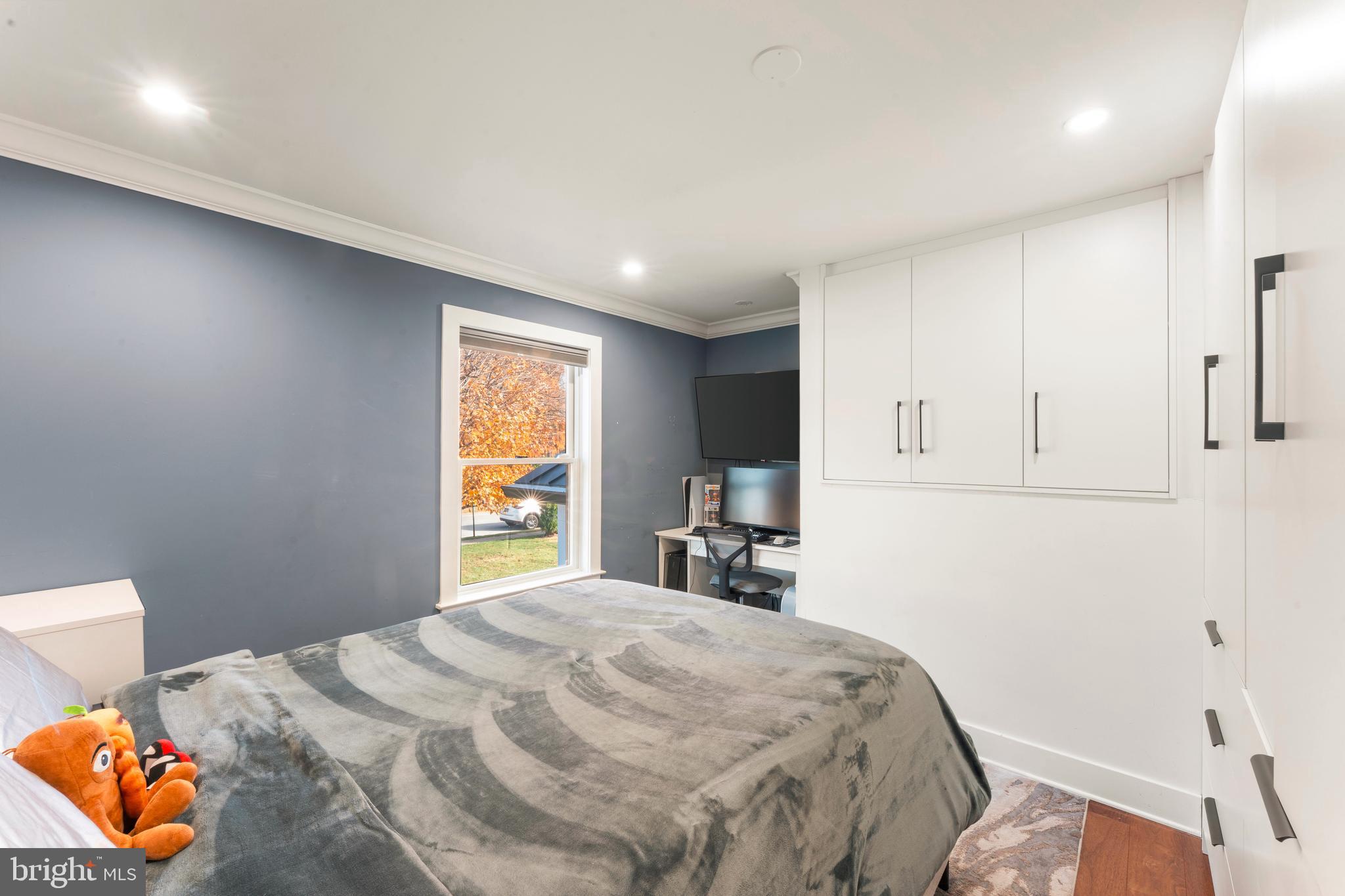 JUNE MEADOWS - Residential