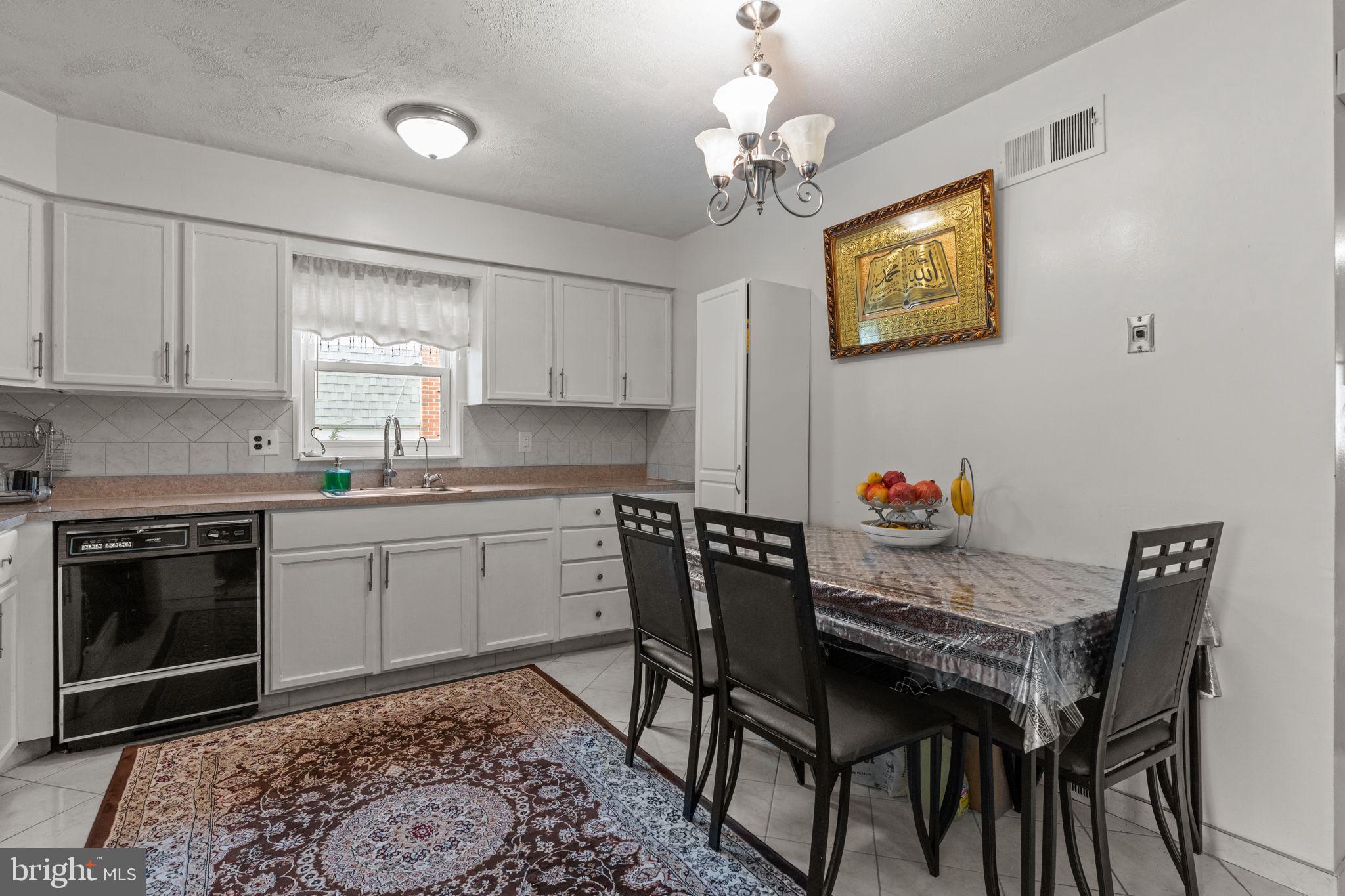 SOMERTON - Residential