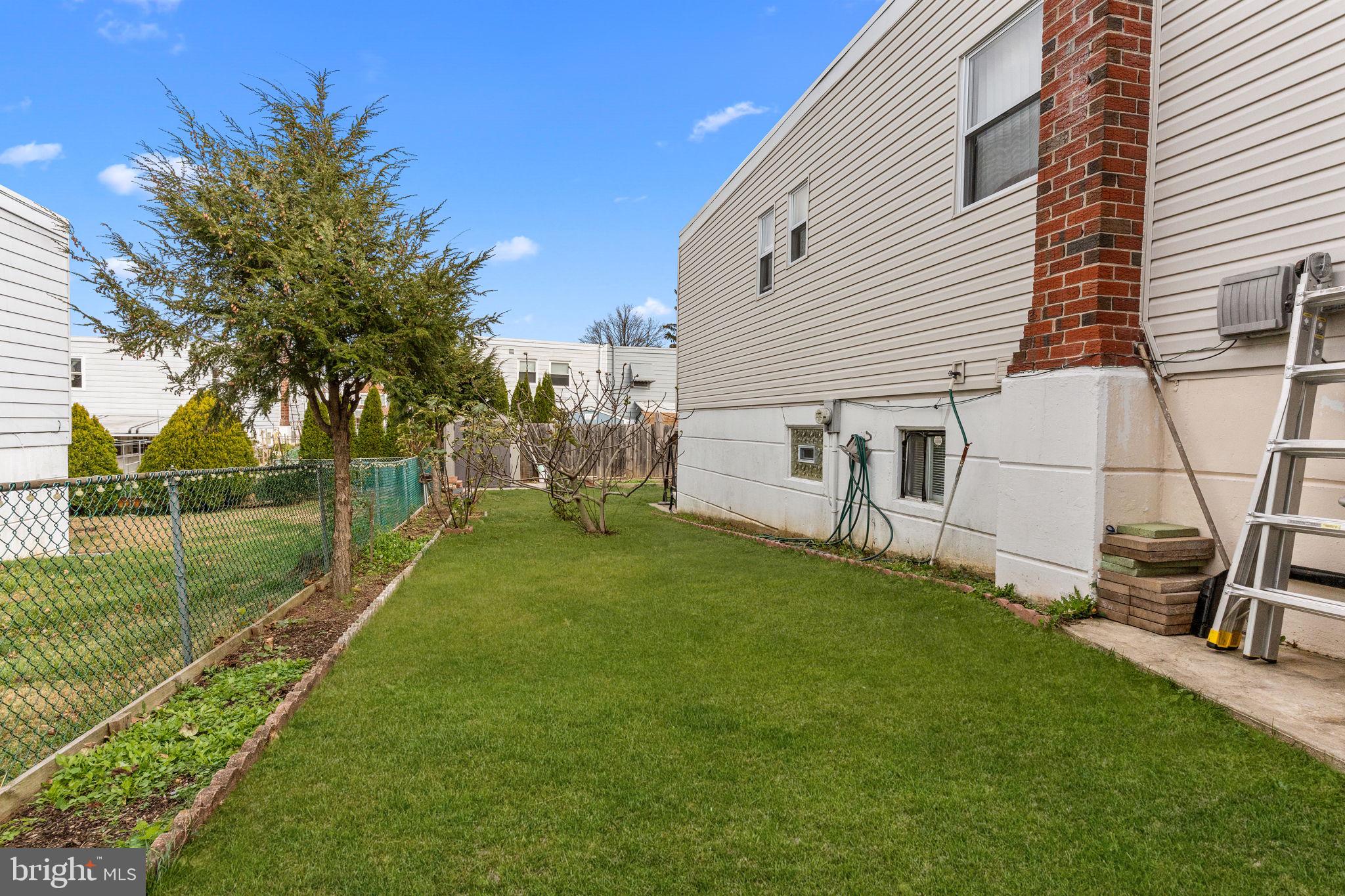 SOMERTON - Residential