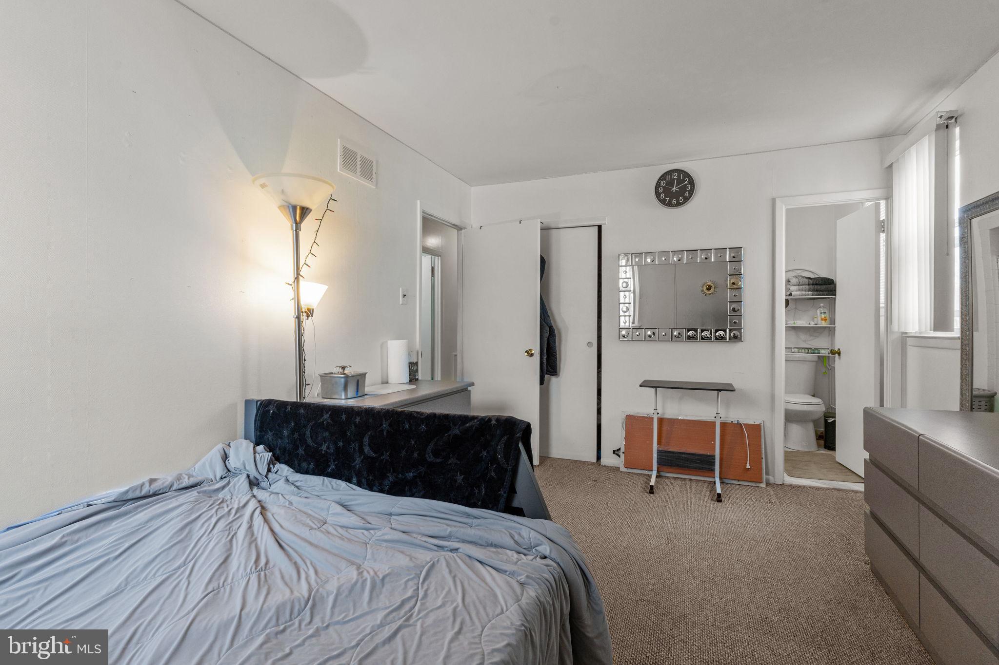 SOMERTON - Residential