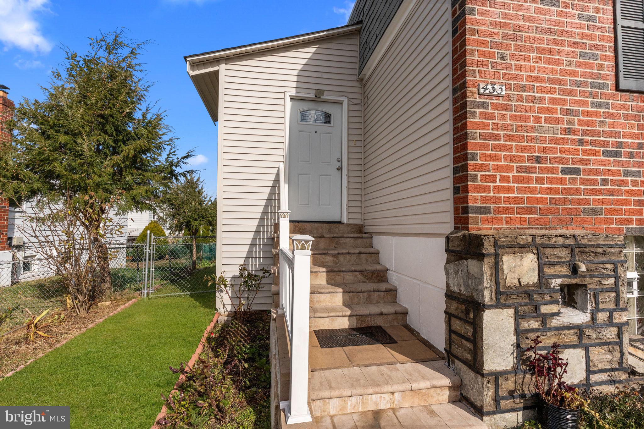 SOMERTON - Residential