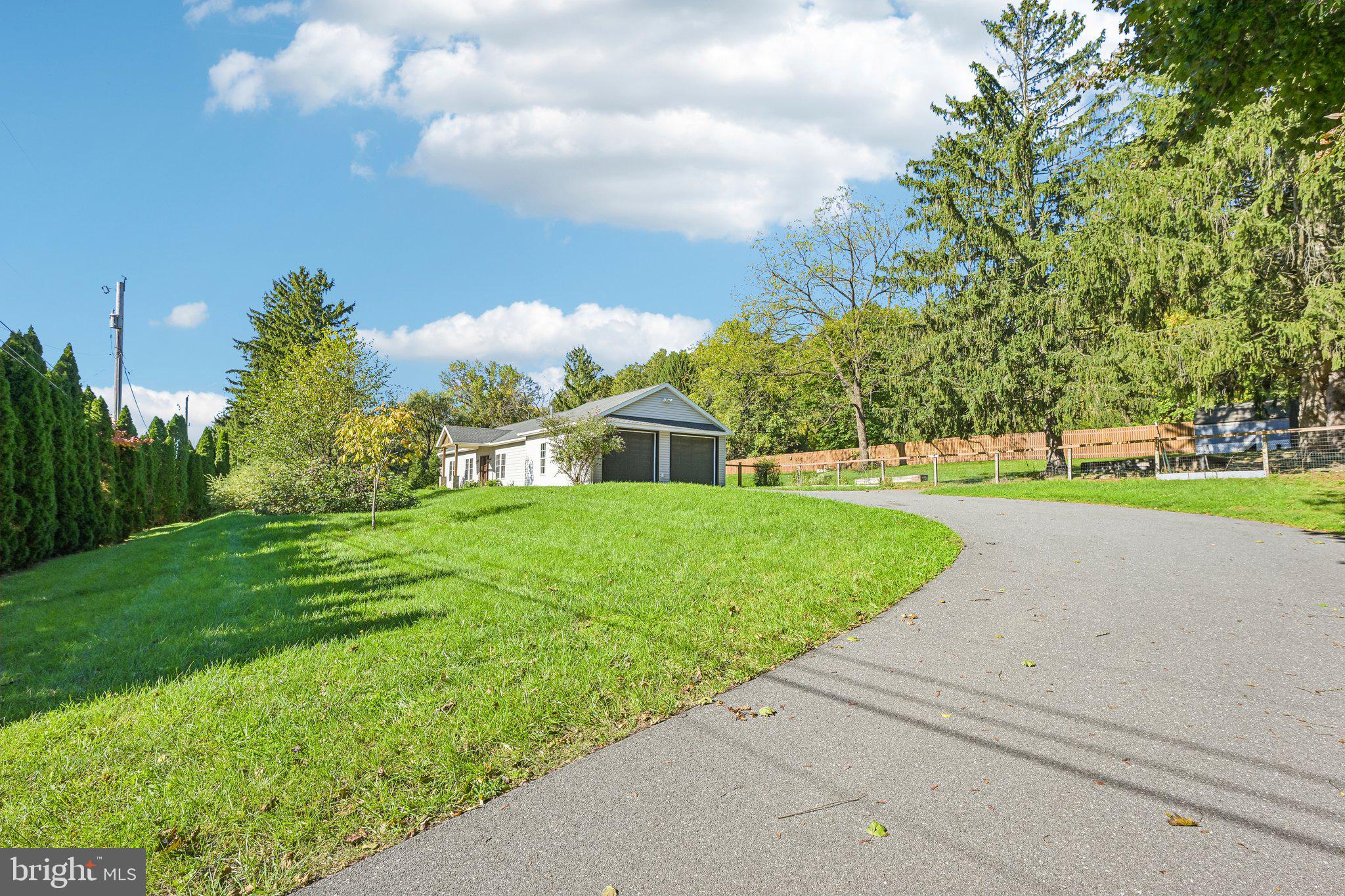 3071 COVENTRYVILLE ROAD