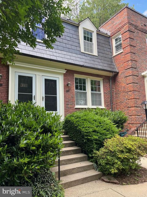 1415 BARTON STREET 259 ARLINGTON VA 22204
