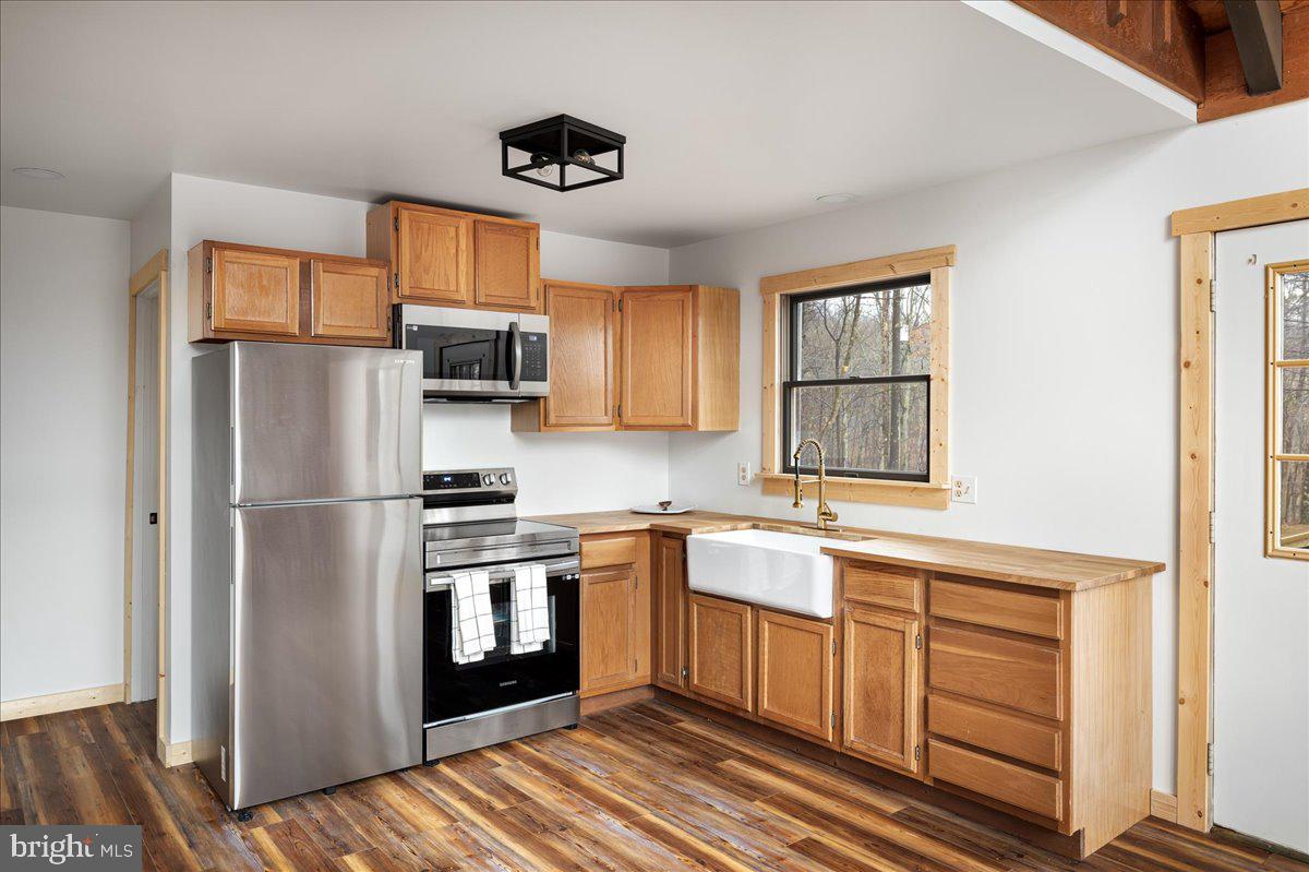 NEW HOPE ACRES - Residential