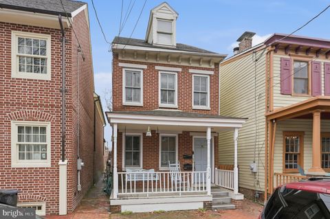 Multifamily For Sale - 112 E 4th Street<br/> NEW CASTLE, DE 19720