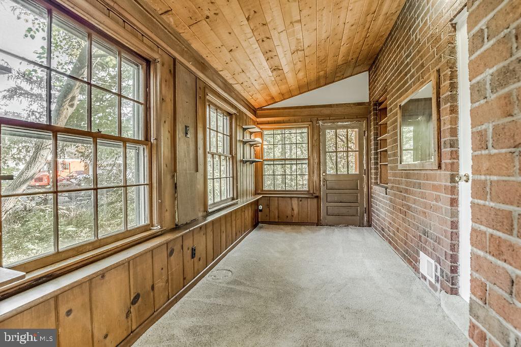 FAIRLAND - Residential Lease