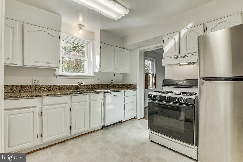 FAIRLAND - Residential Lease