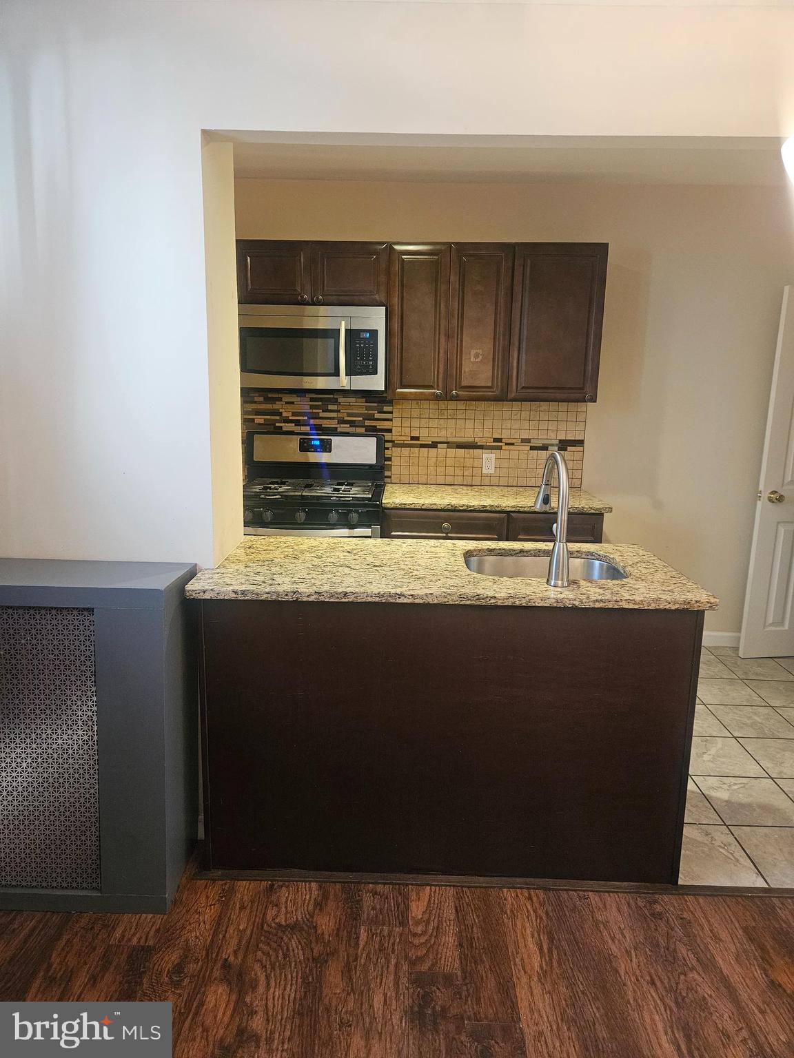 PHILADELPHIA (SOUTHWEST) - Residential