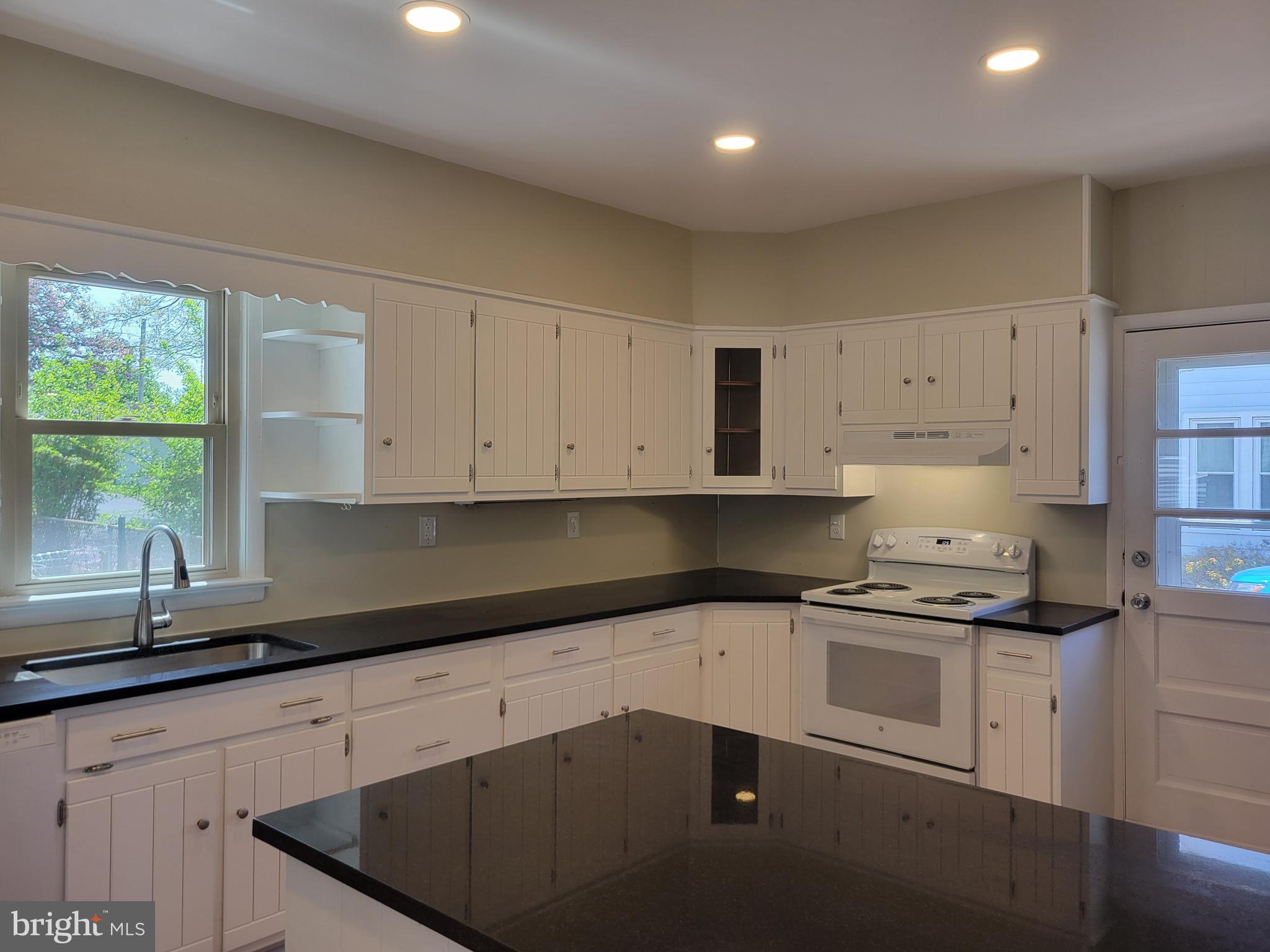 HUMMELSTOWN - Residential