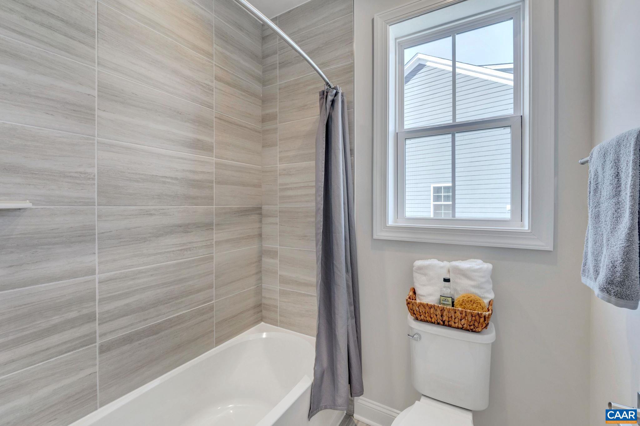 SPRING CREEK - Residential