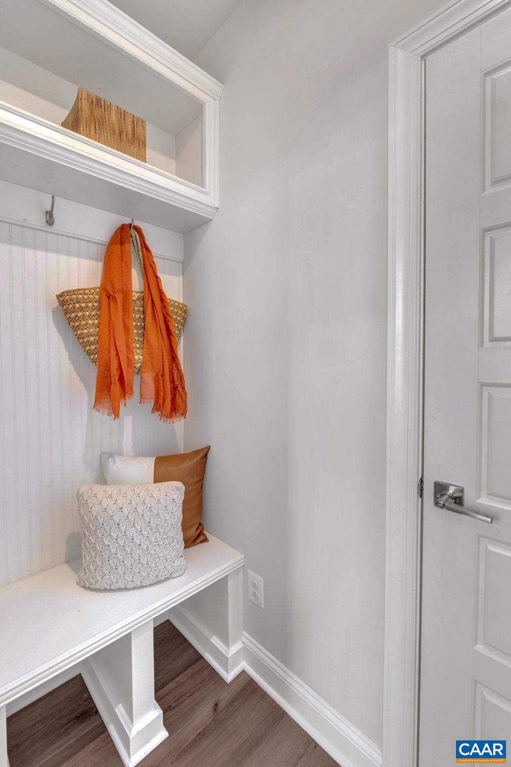 SPRING CREEK - Residential