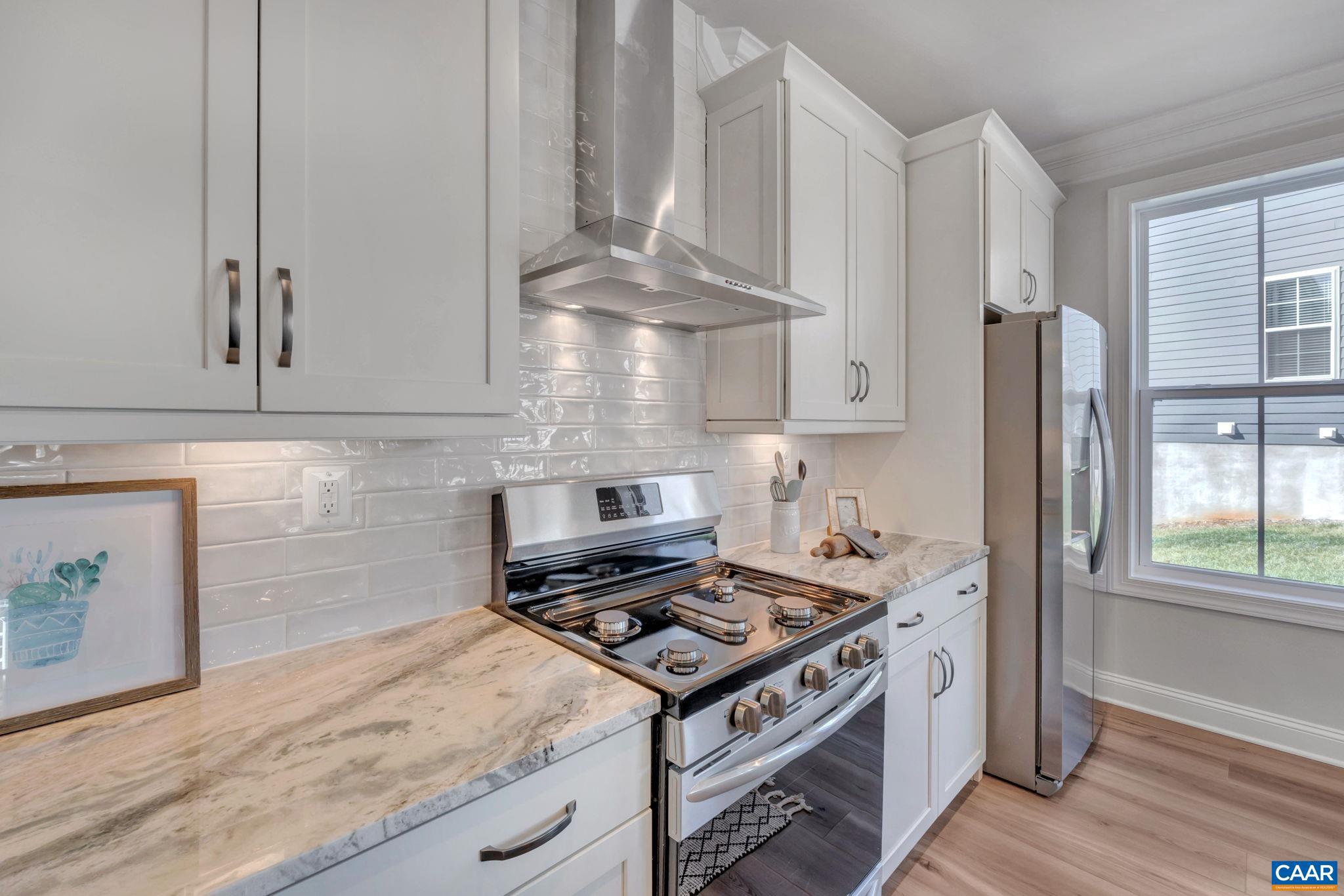 SPRING CREEK - Residential