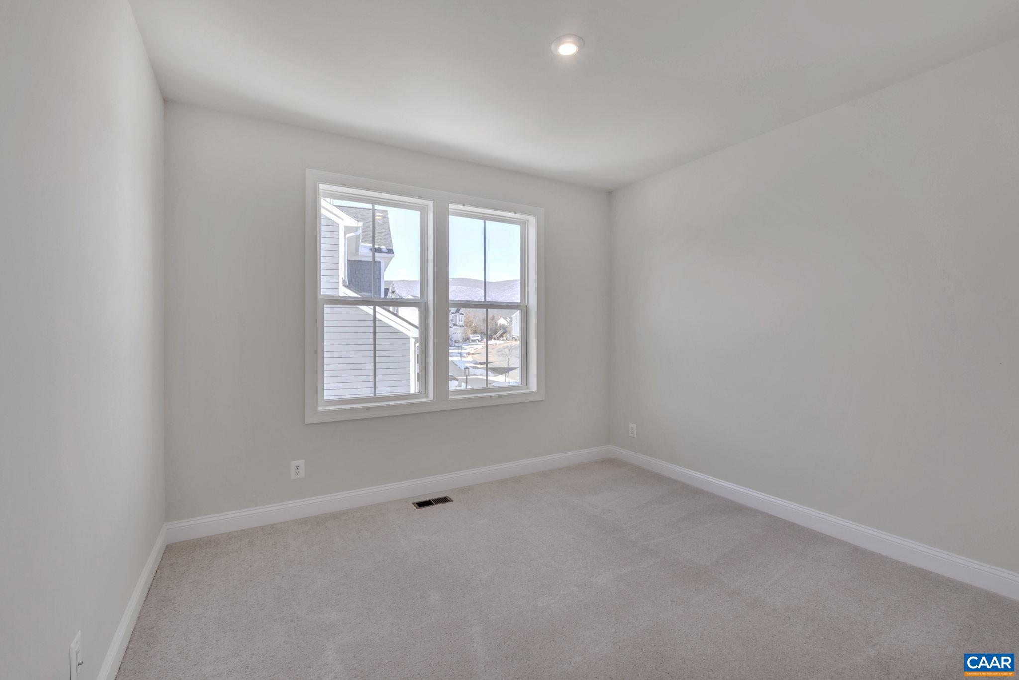 SPRING CREEK - Residential