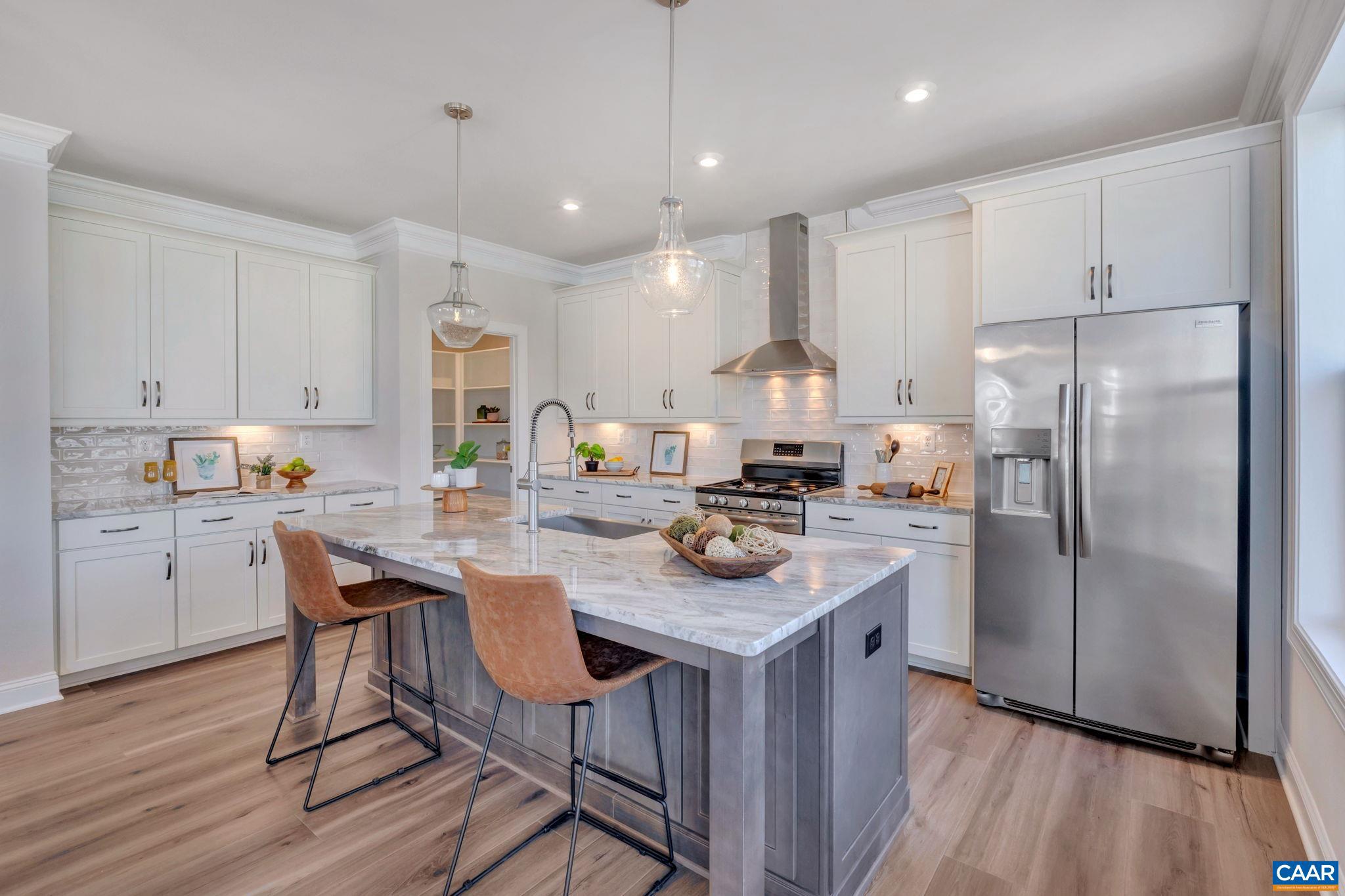 SPRING CREEK - Residential