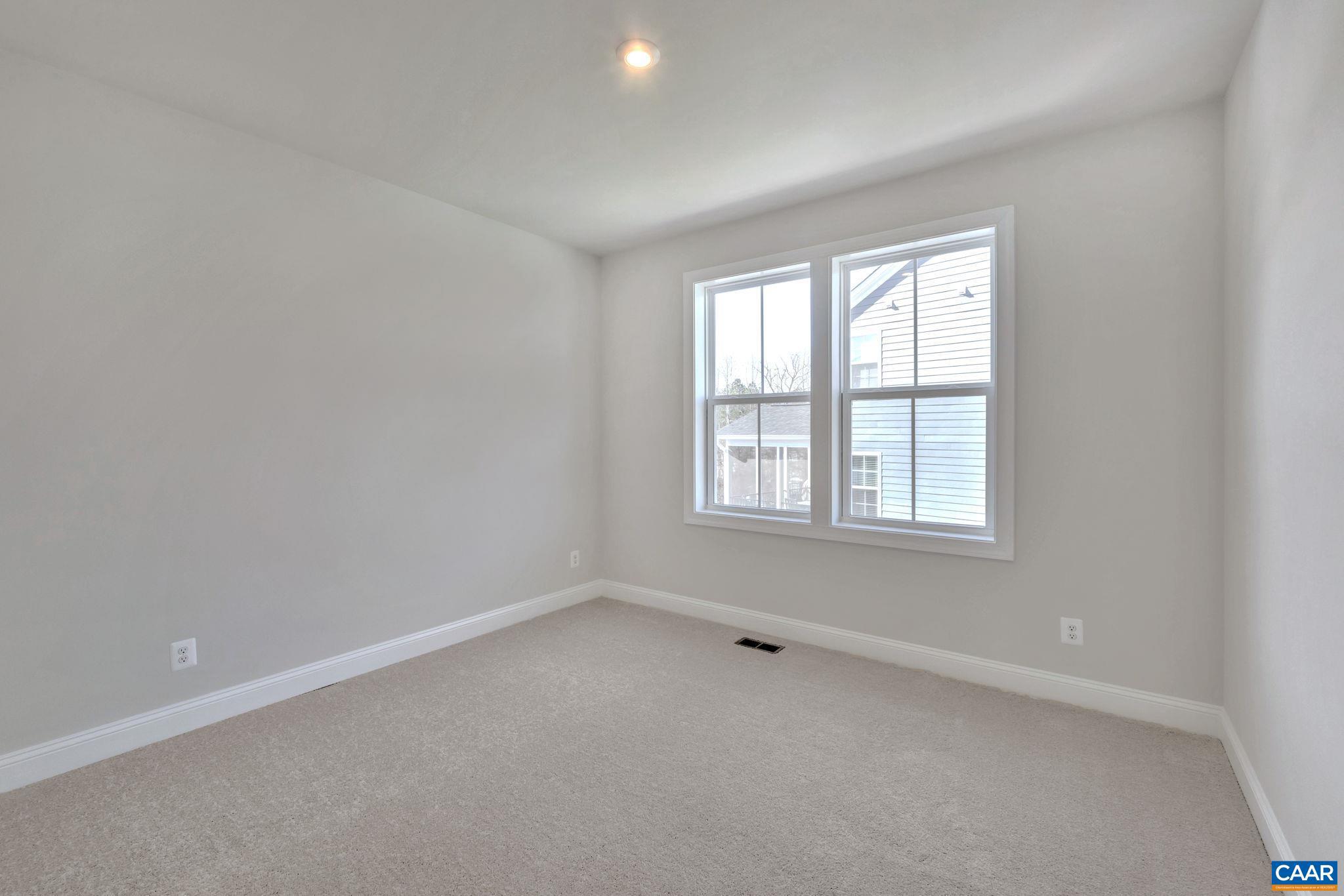 SPRING CREEK - Residential