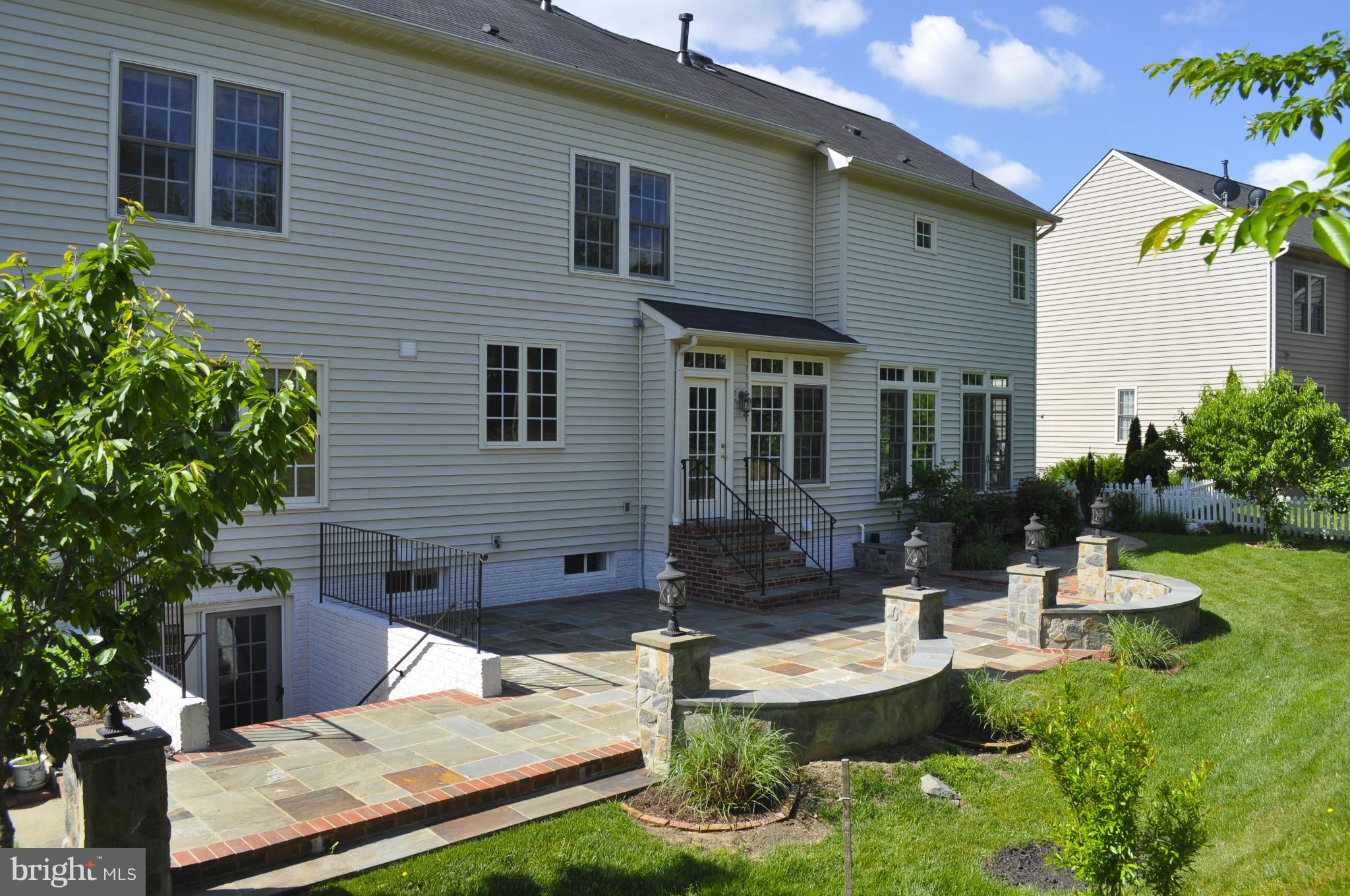 POWELLS LANDING - Residential Lease