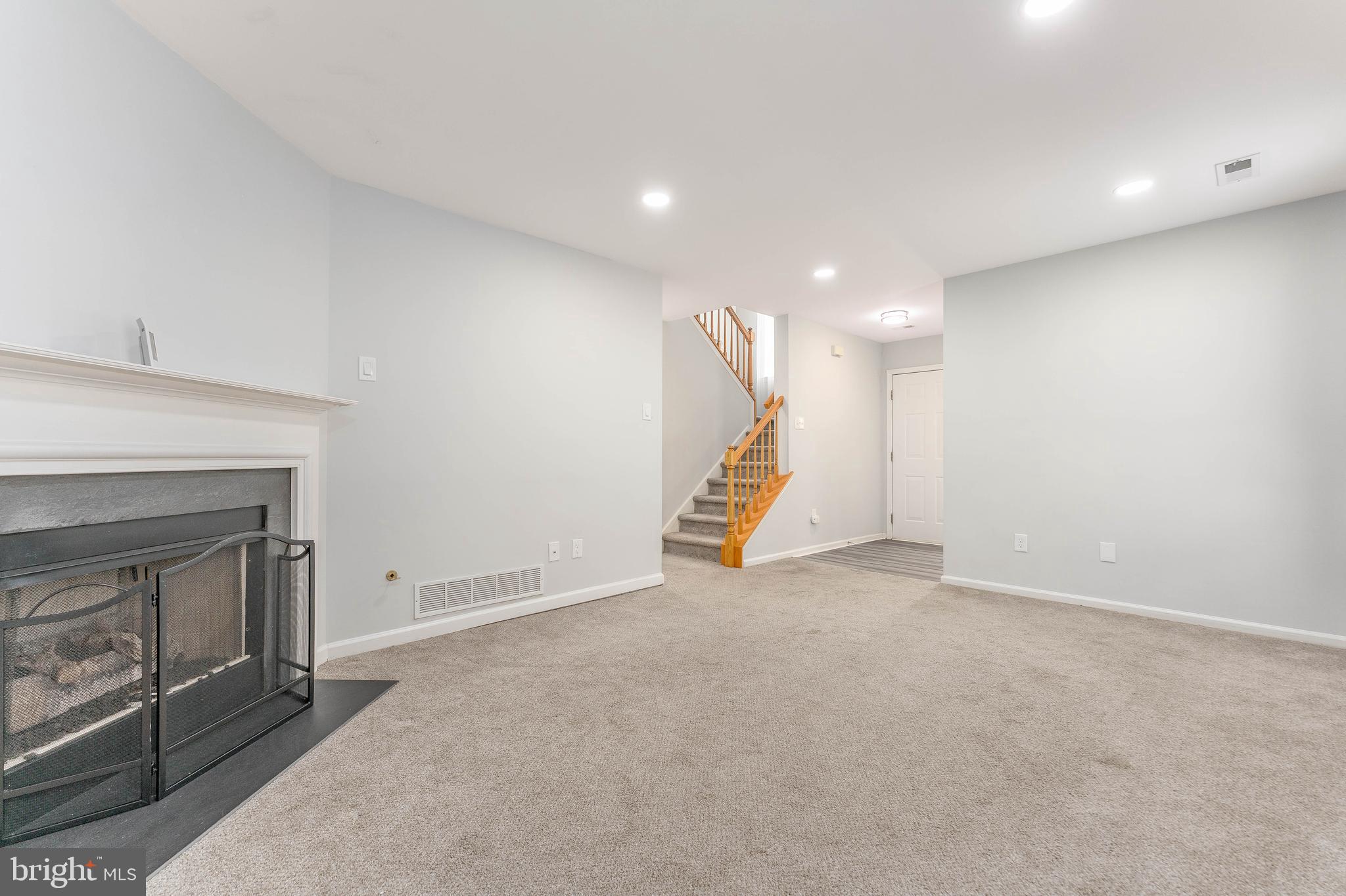 719 THORNHILL DRIVE