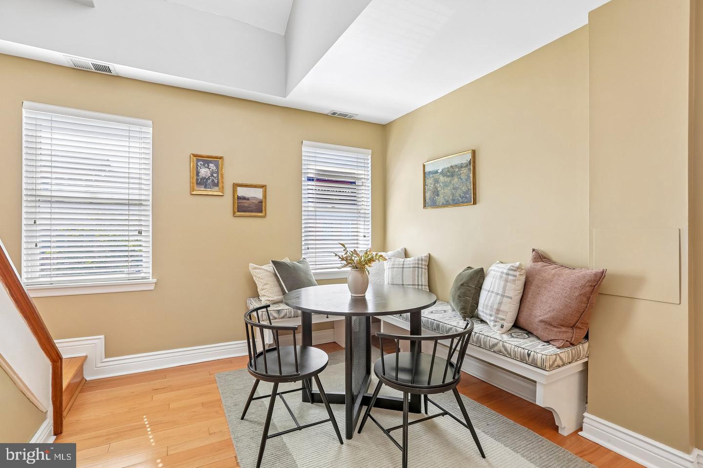 32 W MONTGOMERY STREET F