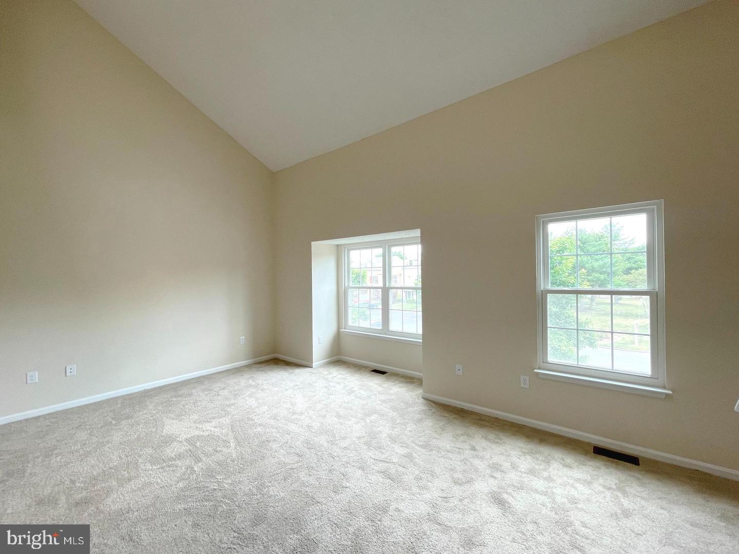 ST CHARLES SUB - DORCHESTER - Residential Lease