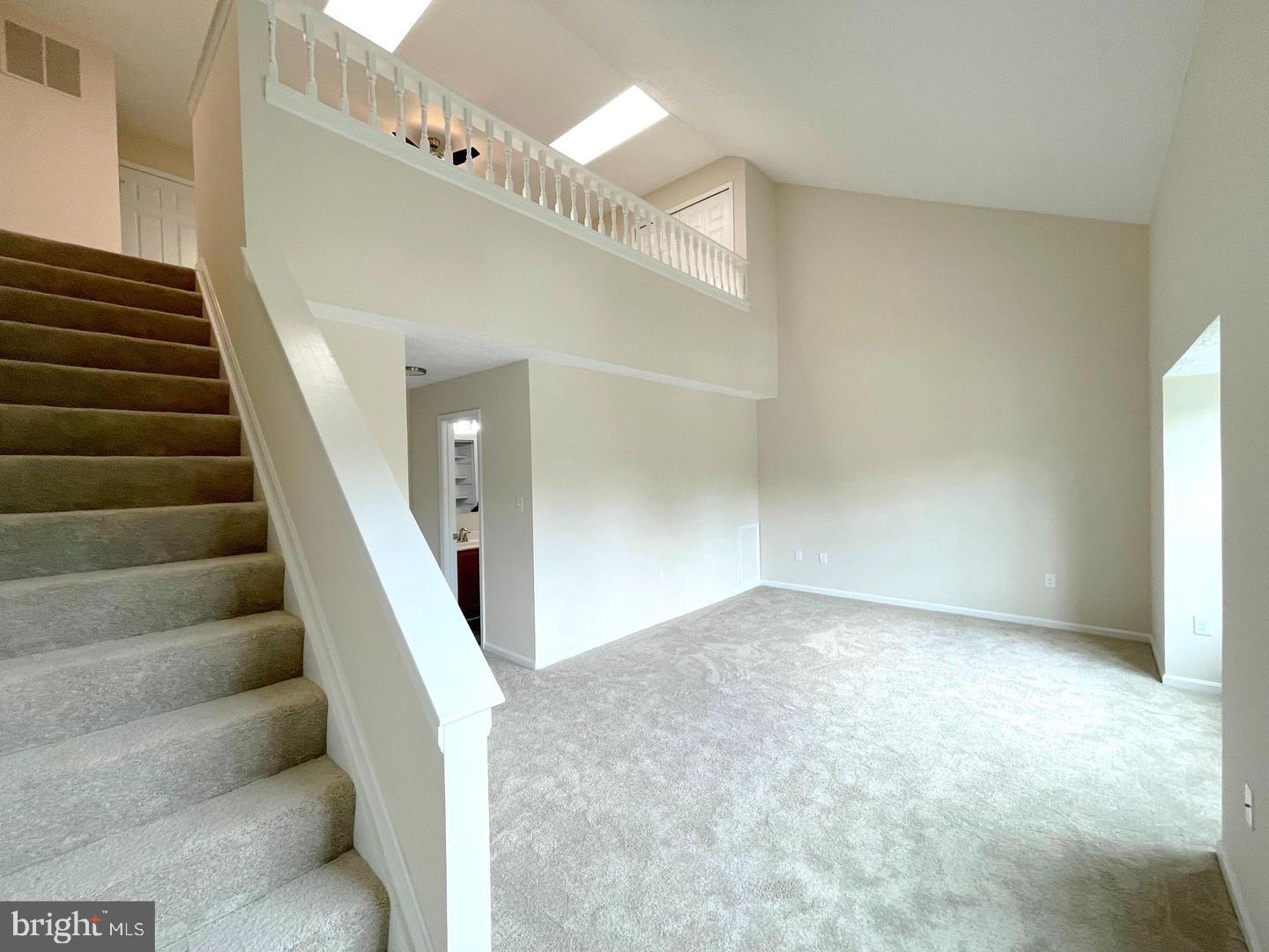 ST CHARLES SUB - DORCHESTER - Residential Lease