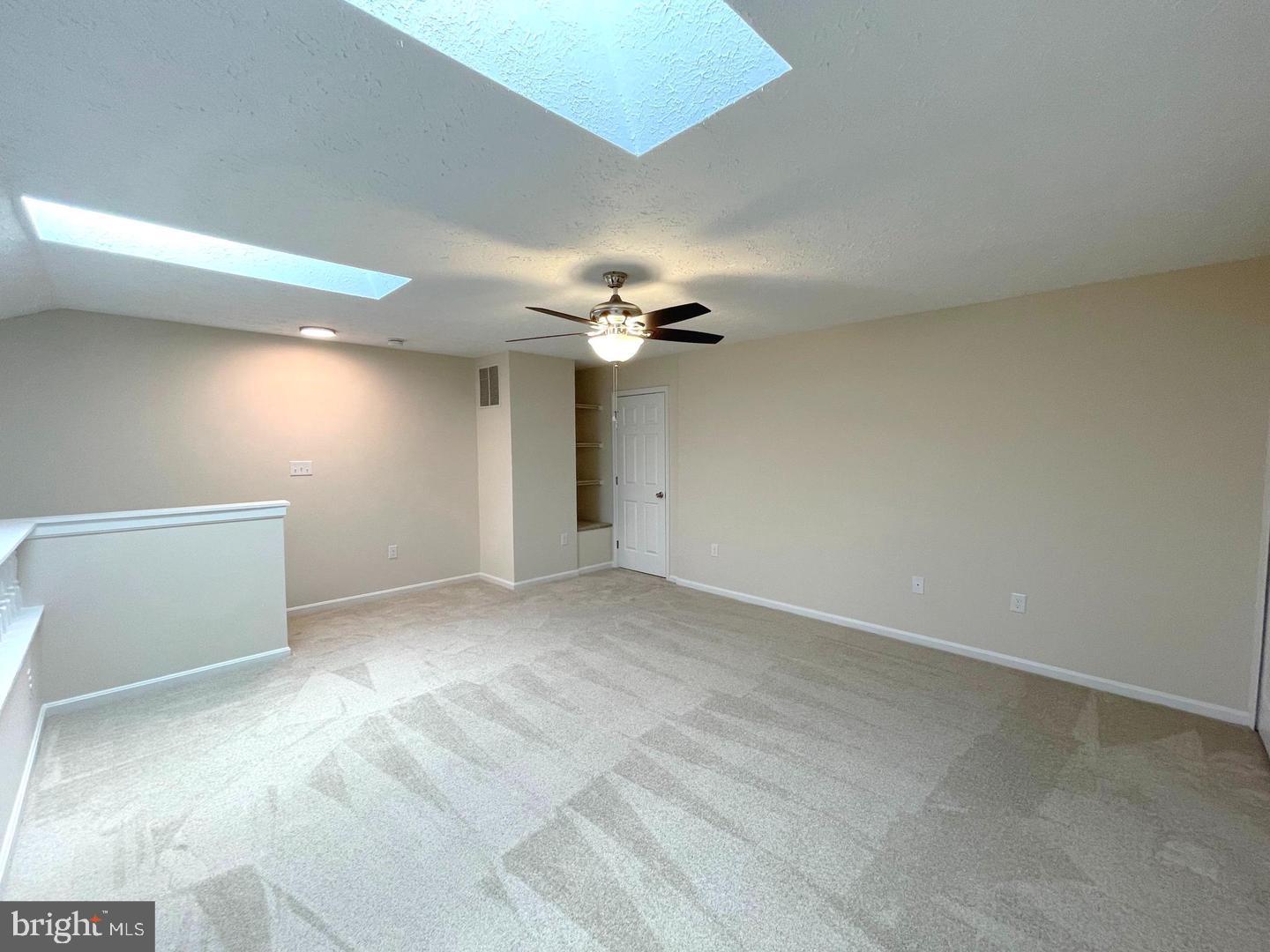 ST CHARLES SUB - DORCHESTER - Residential Lease