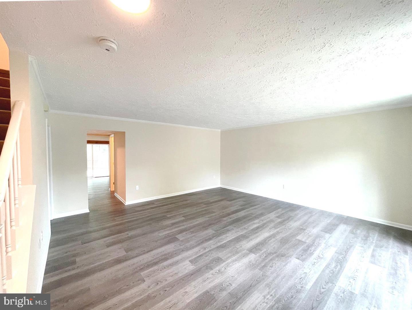 ST CHARLES SUB - DORCHESTER - Residential Lease