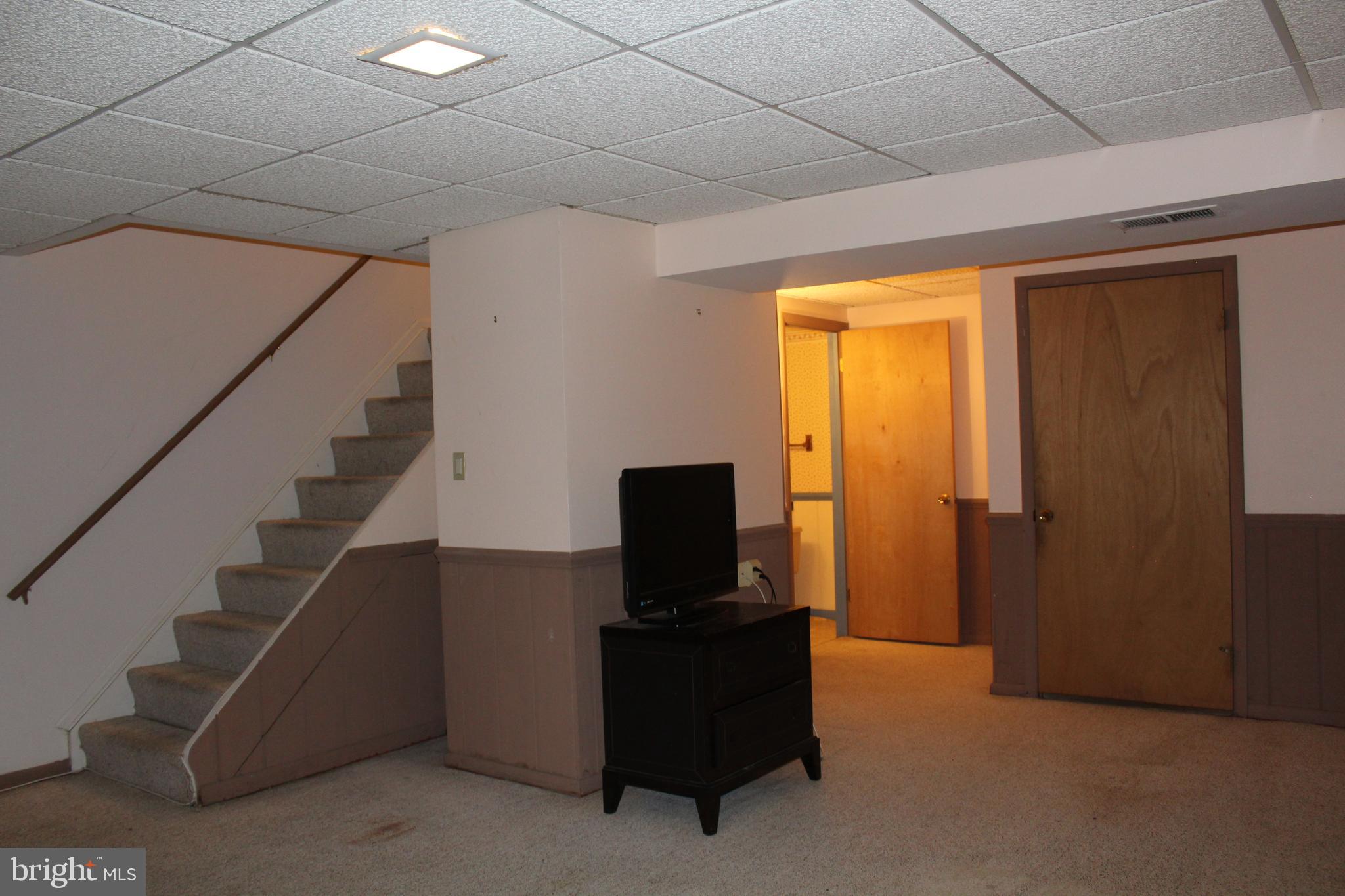 DUNSHIRE TOWNHOUSES - Residential