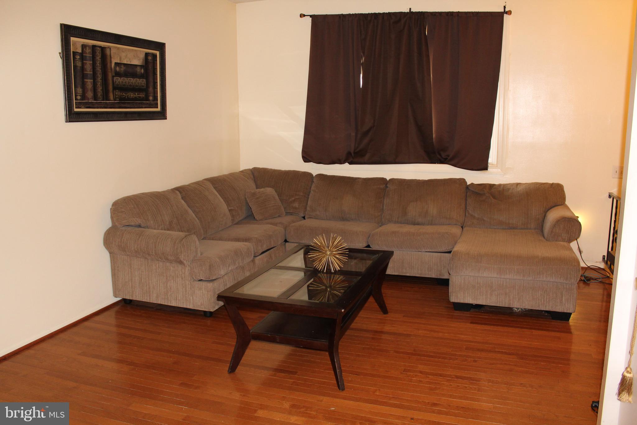 DUNSHIRE TOWNHOUSES - Residential