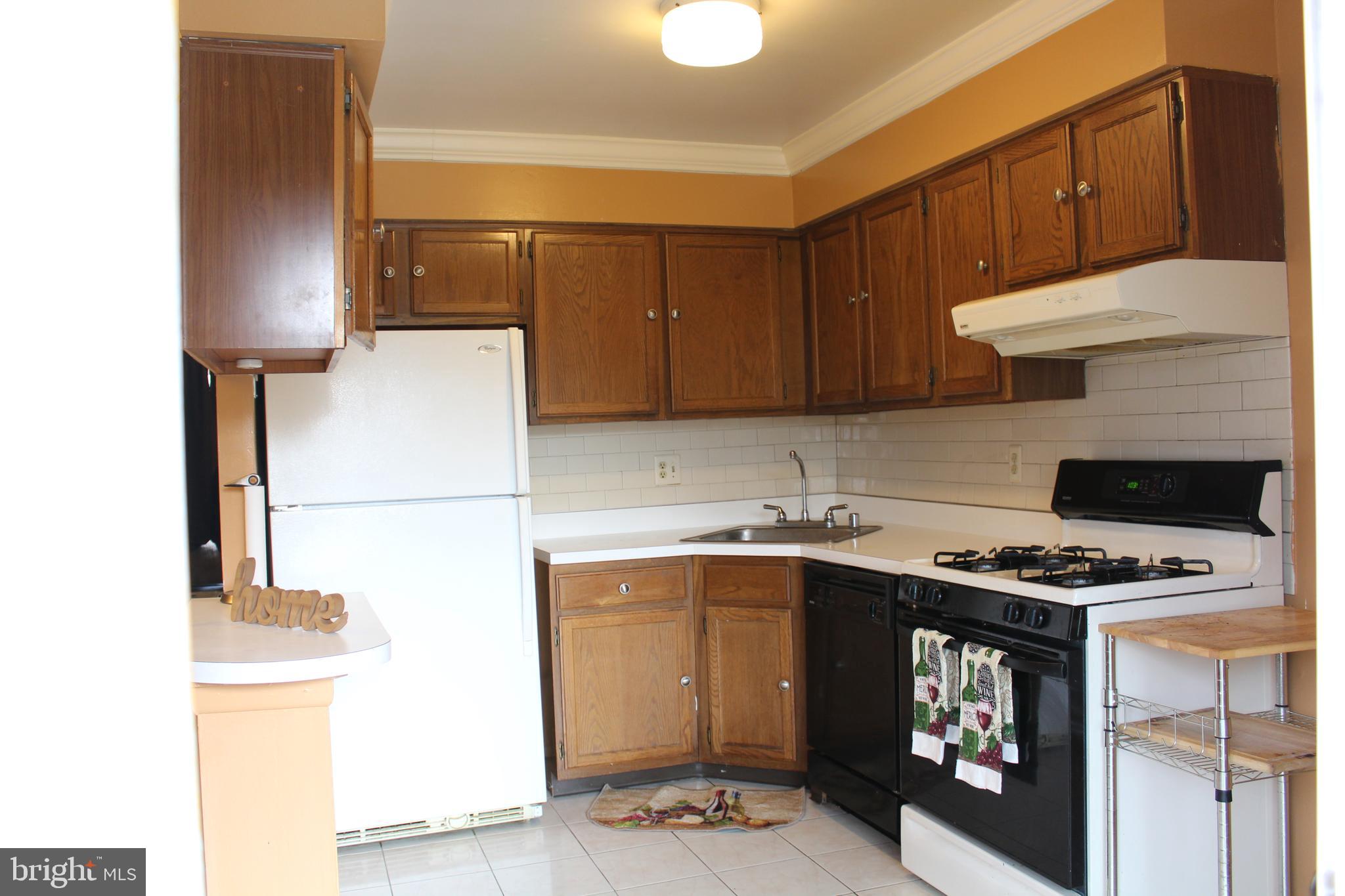 DUNSHIRE TOWNHOUSES - Residential