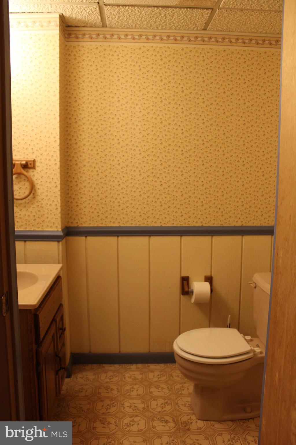 DUNSHIRE TOWNHOUSES - Residential