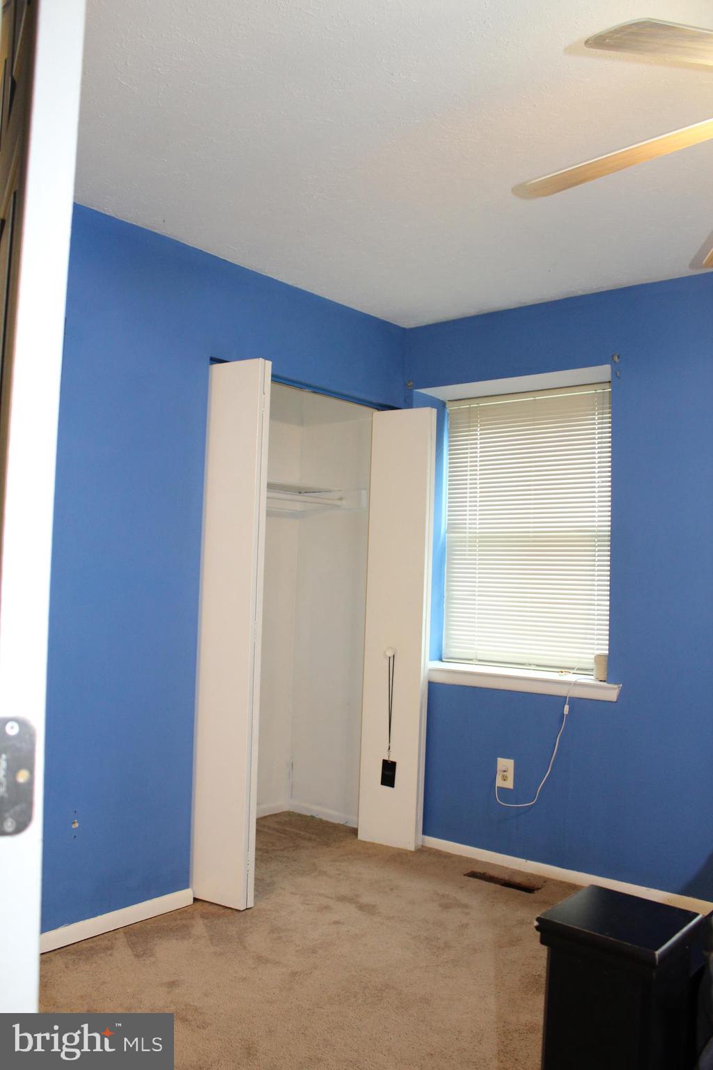 DUNSHIRE TOWNHOUSES - Residential