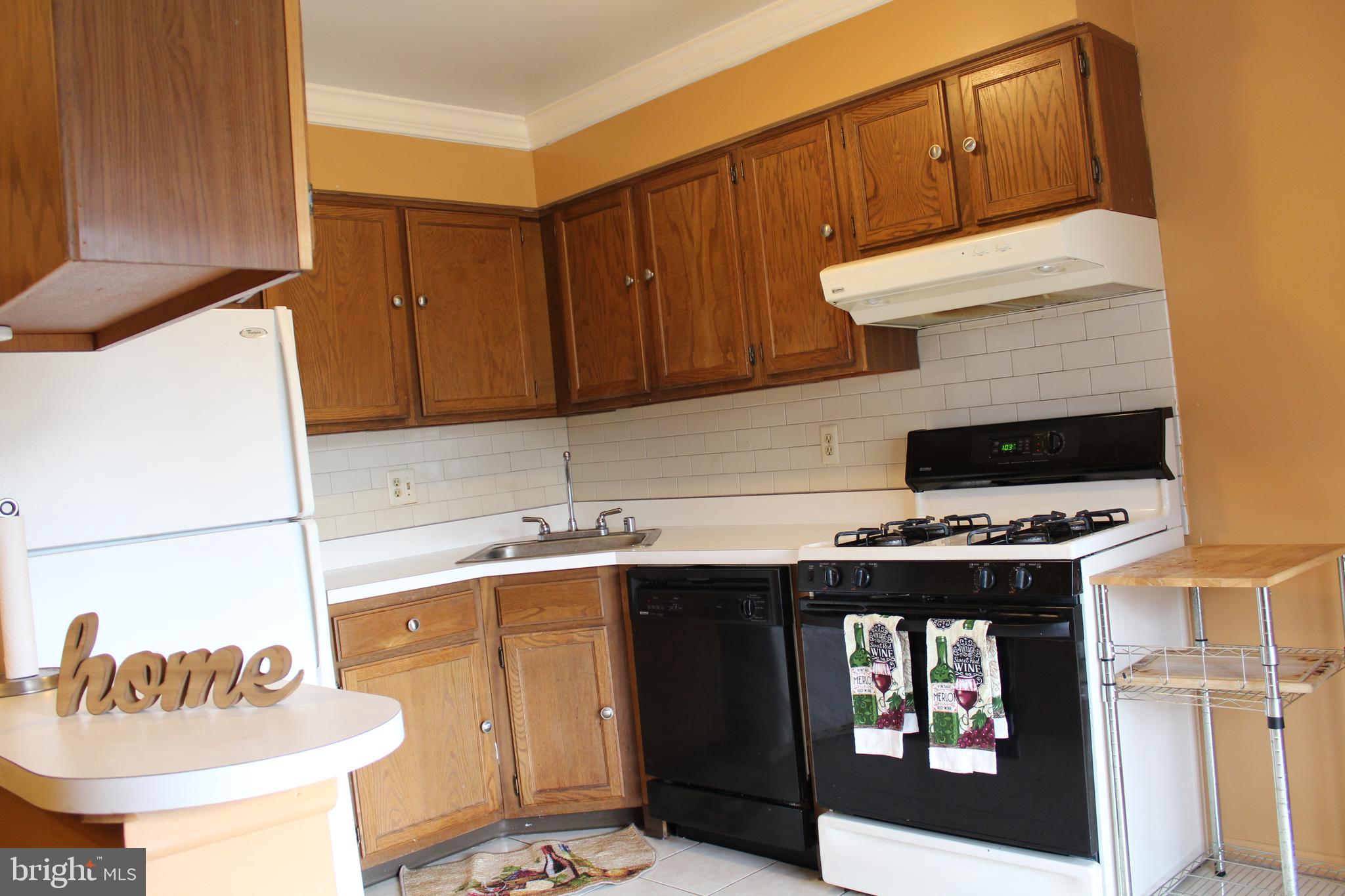 DUNSHIRE TOWNHOUSES - Residential